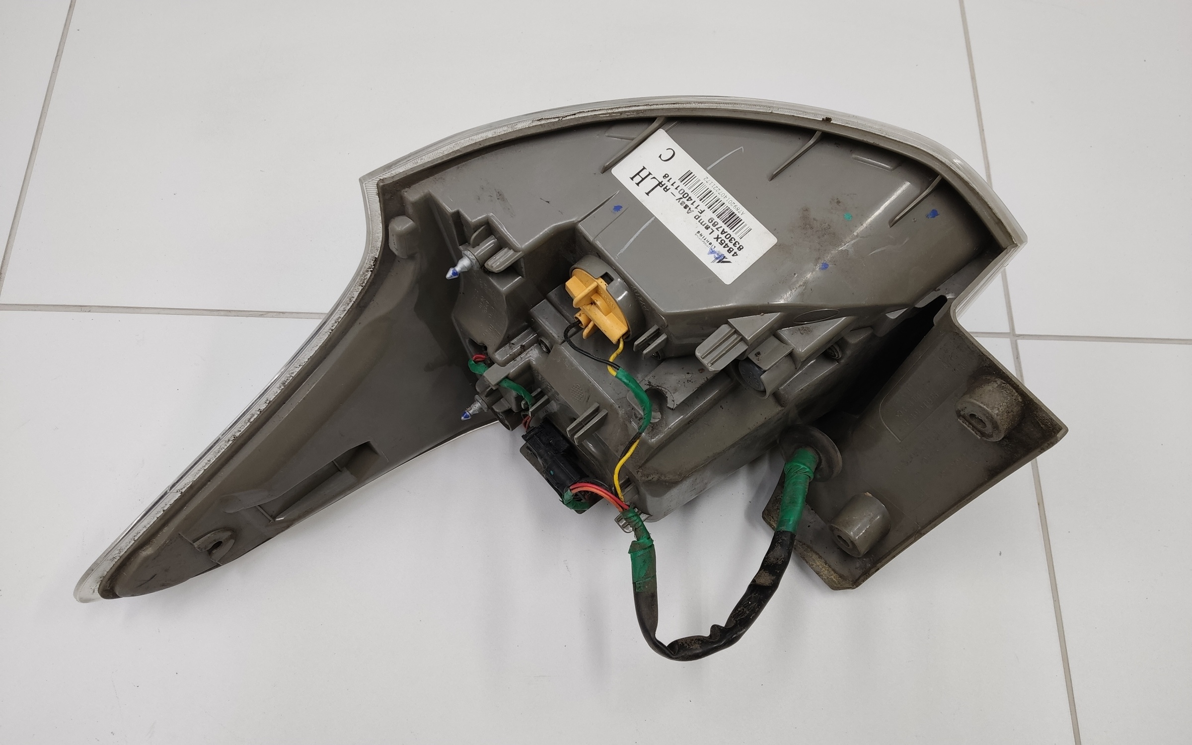 Фонарь задний левый наружный Mitsubishi Outlander 3  LED