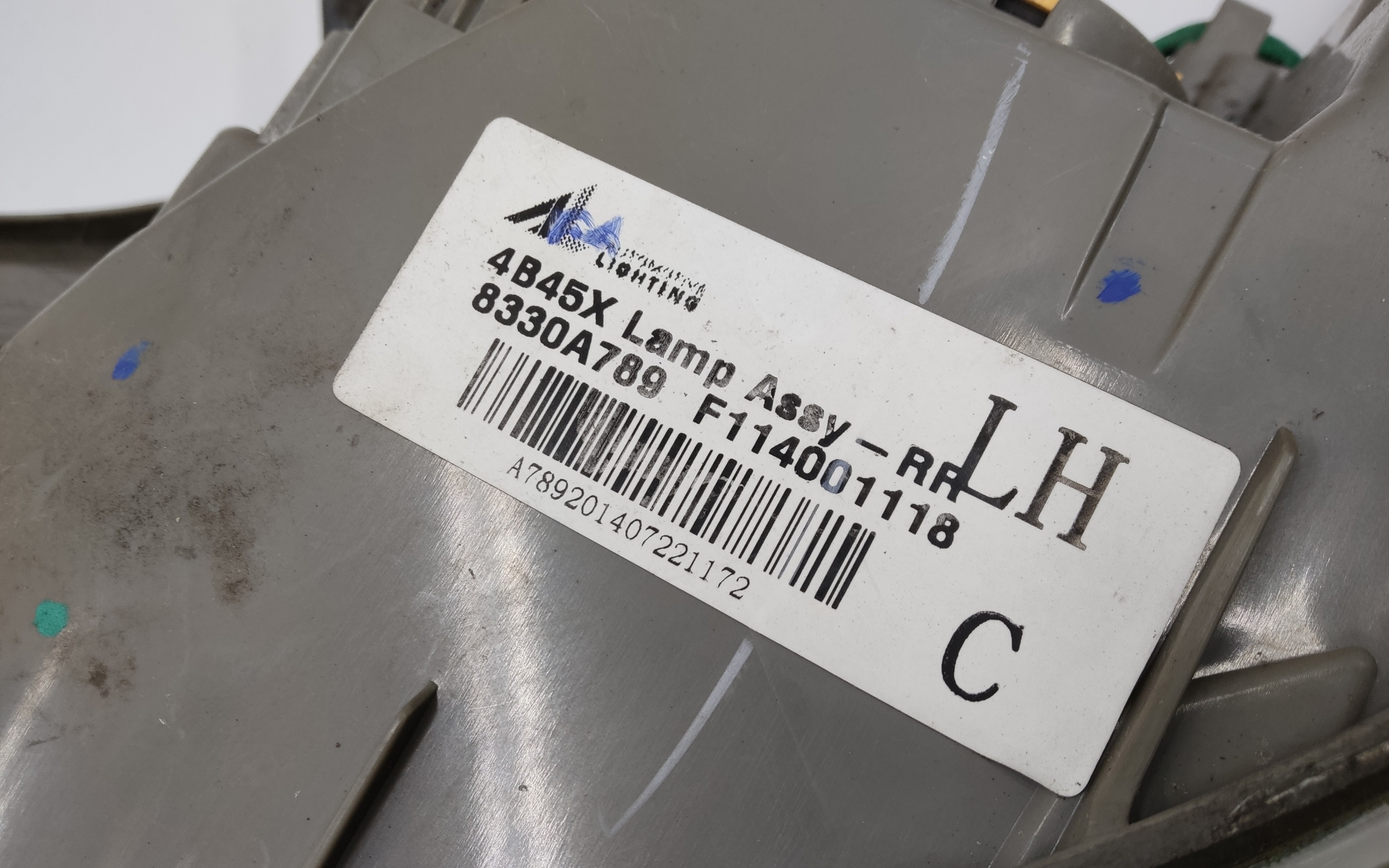 Фонарь задний левый наружный Mitsubishi Outlander 3  LED