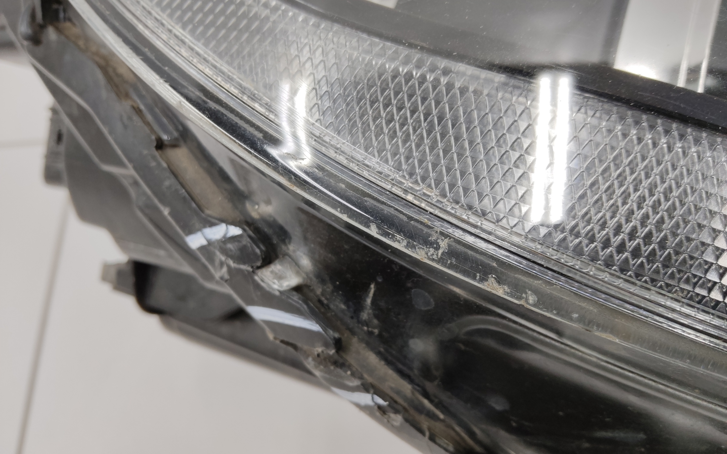 Фара передняя правая Volvo V40 Cross Country галоген