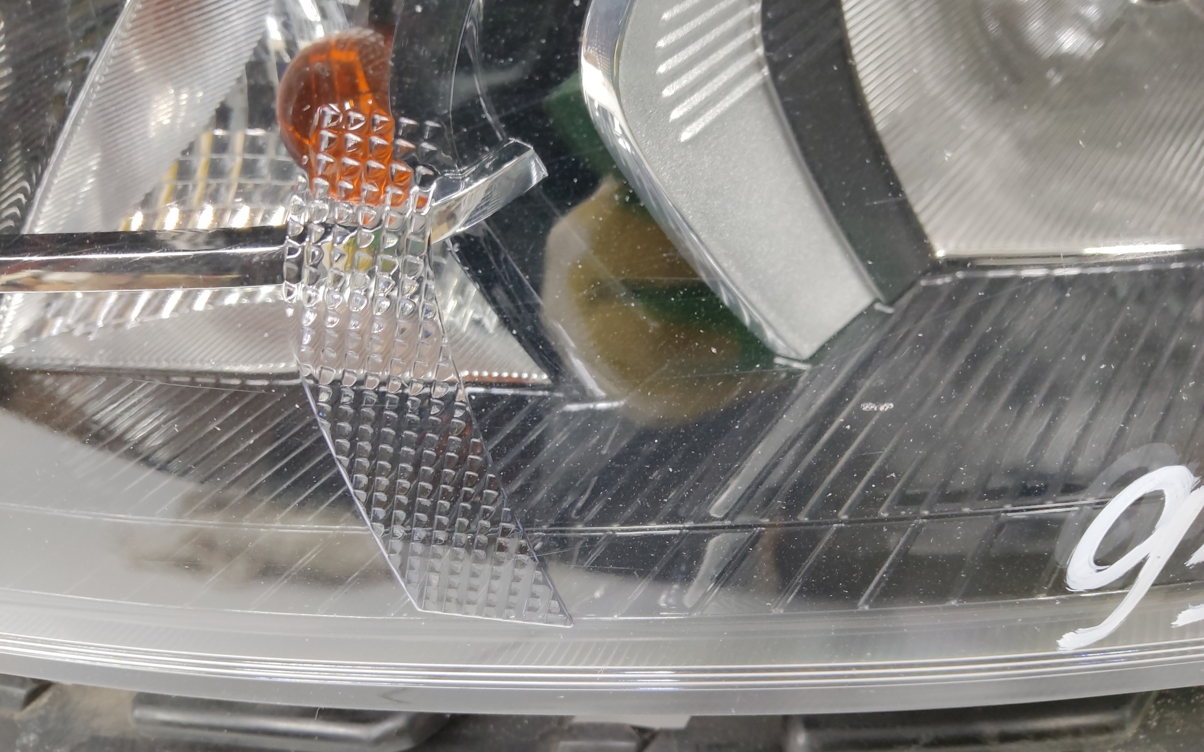 Фара передняя левая KIA Rio 4 Restail галоген