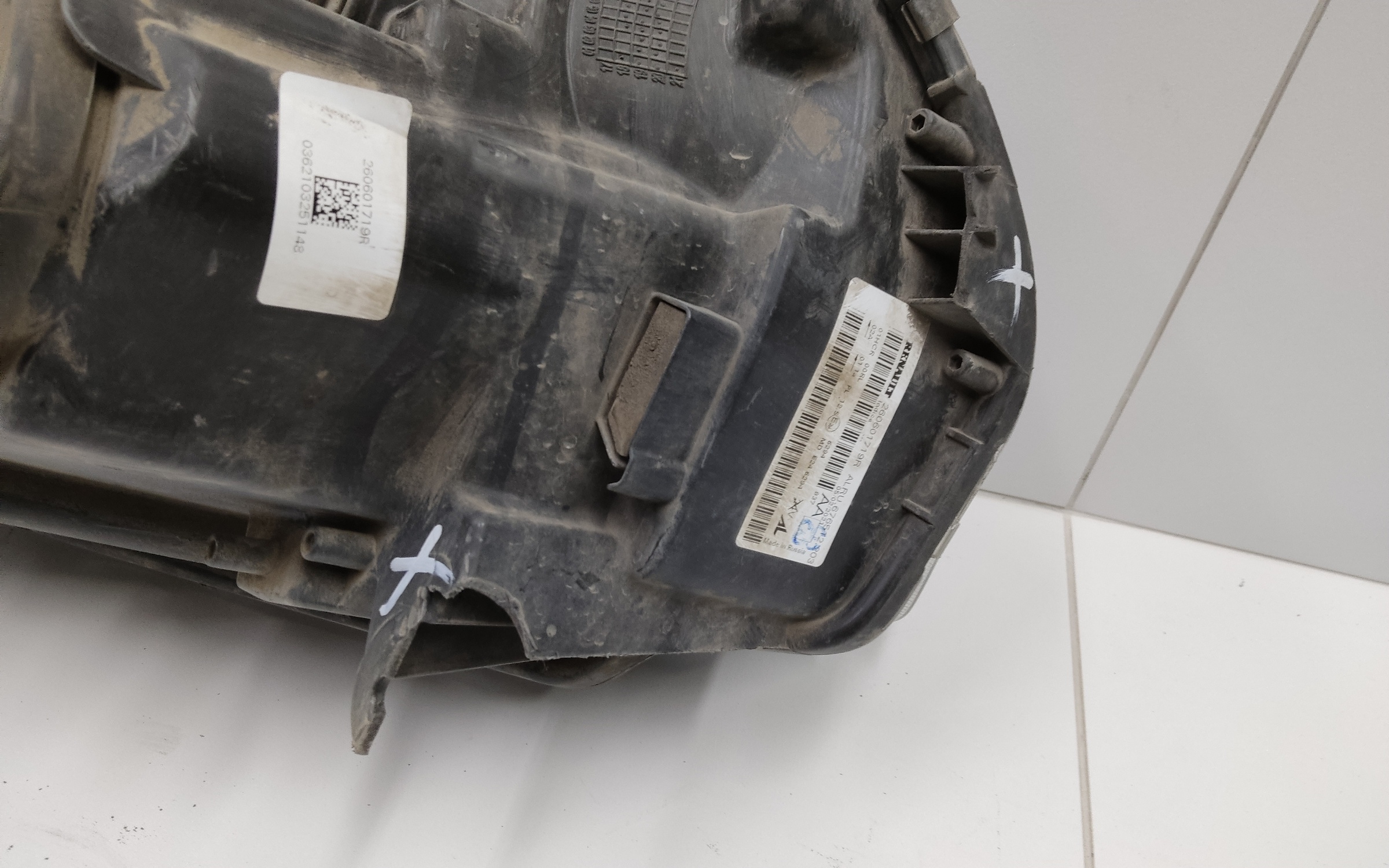 Фара передняя левая Renault Logan 2 Restail галоген с ДХО