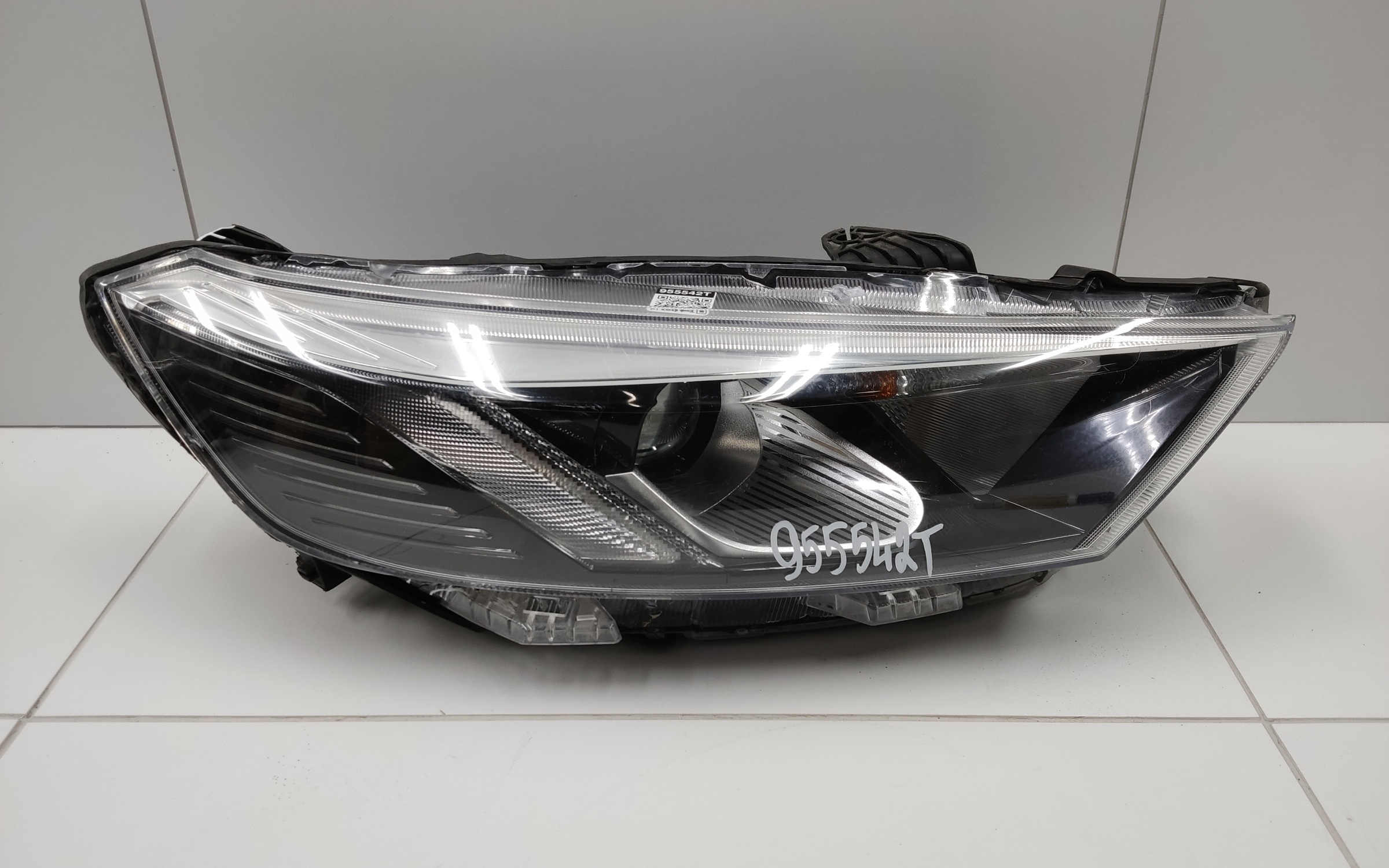 Фара передняя правая Kaiyi E5 галоген