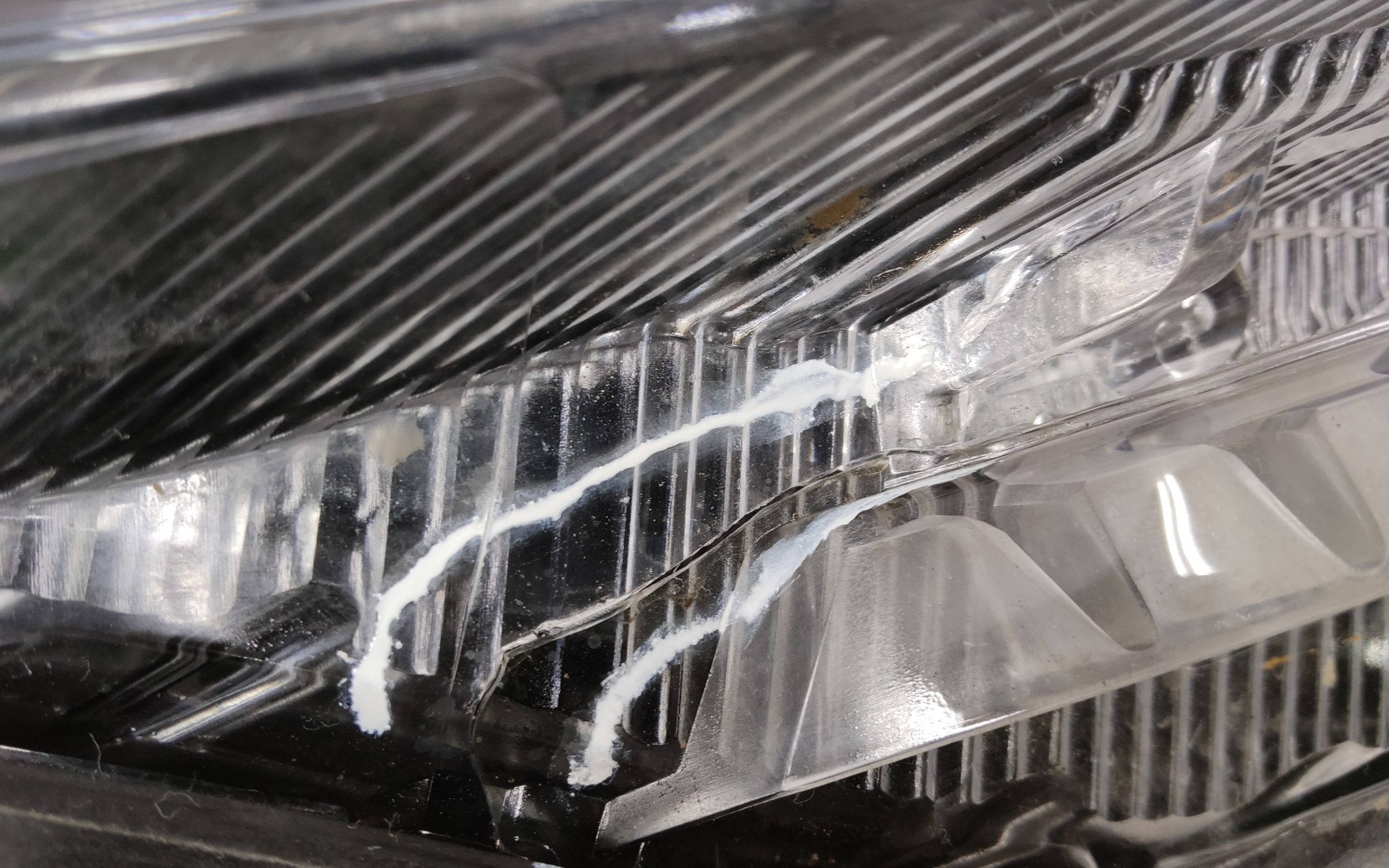 Фара передняя правая Kaiyi E5 галоген