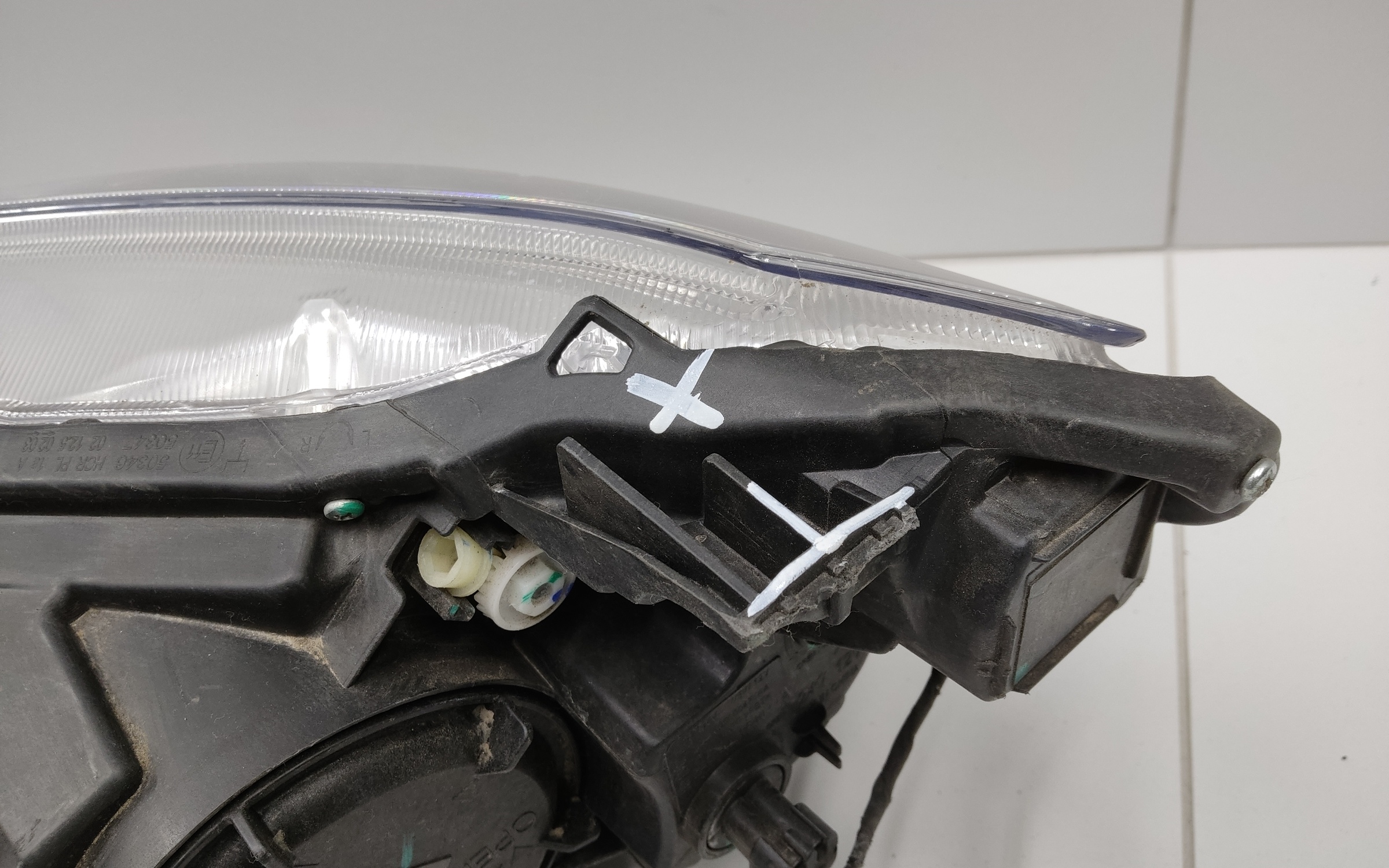 Фара передняя правая Kaiyi E5 галоген