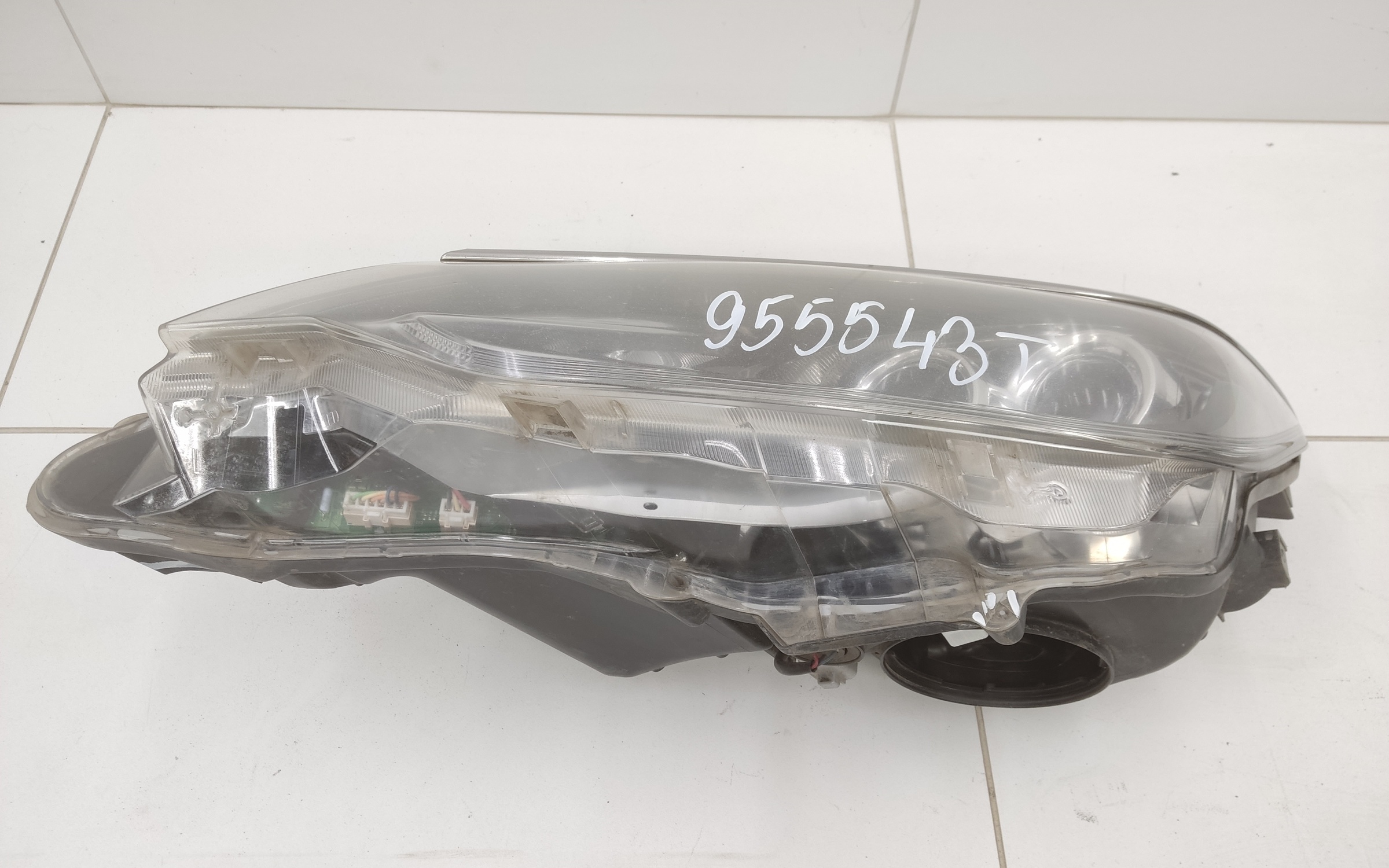 Фара передняя левая Toyota Camry V55 Restail галоген LED