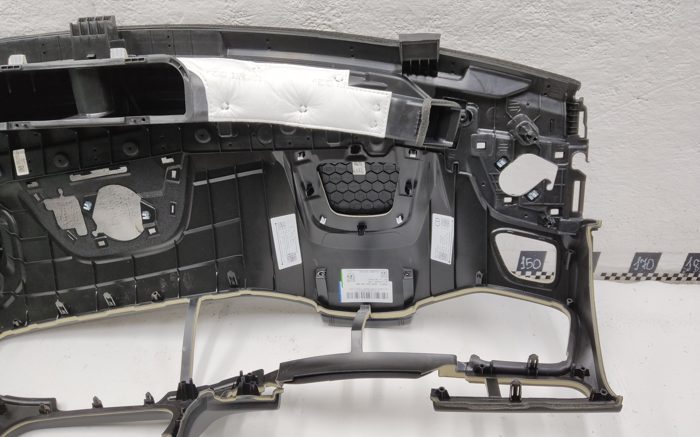 Торпедо Kia XCeed