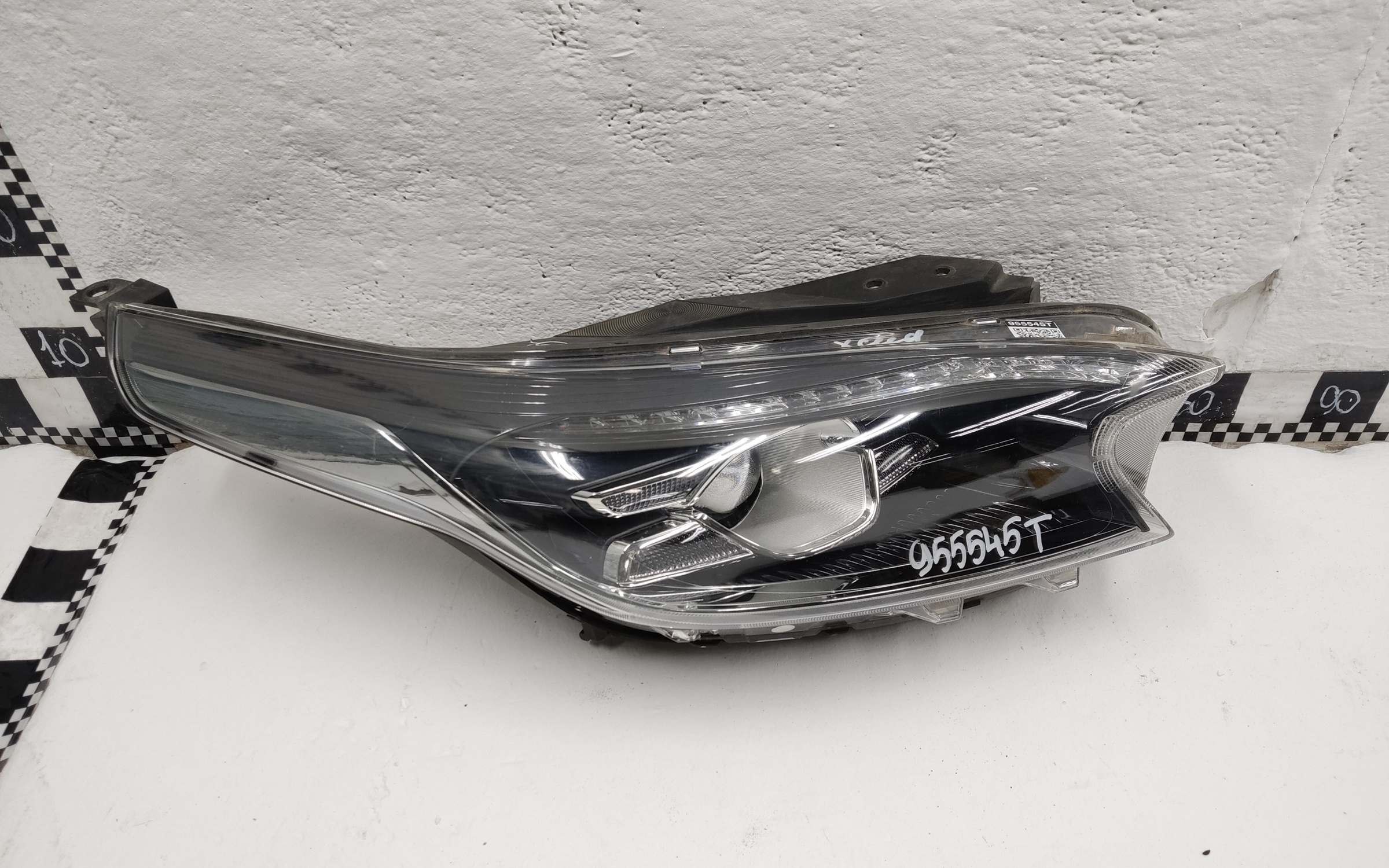 Фара передняя правая Kia XCeed линза ДХО