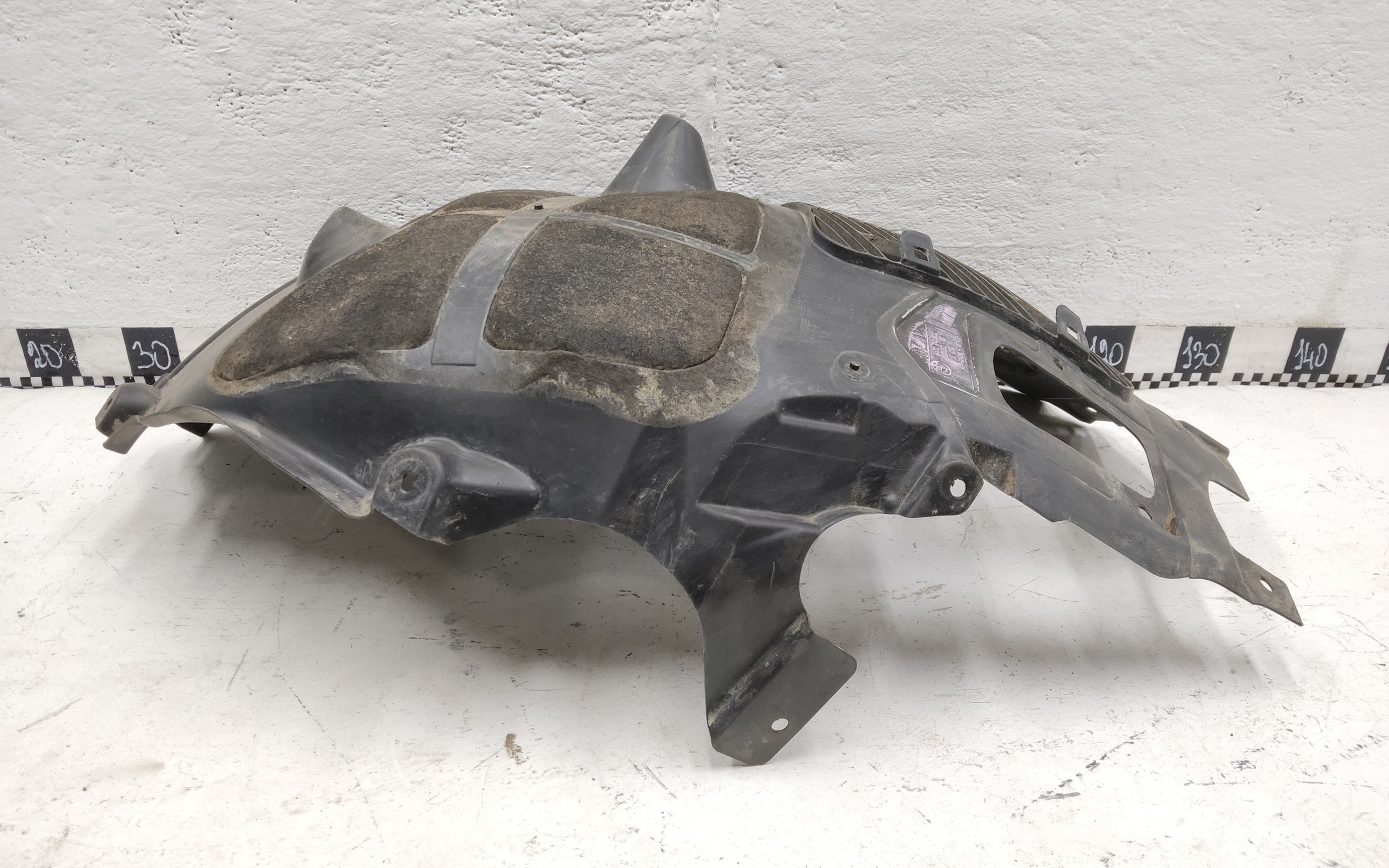 Подкрылок передний левый передняя часть BMW X7 G07