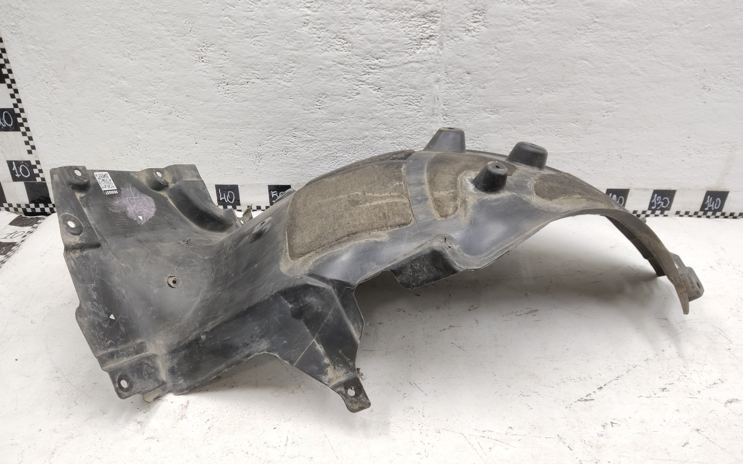 Подкрылок передний левый задняя часть BMW X7 G07