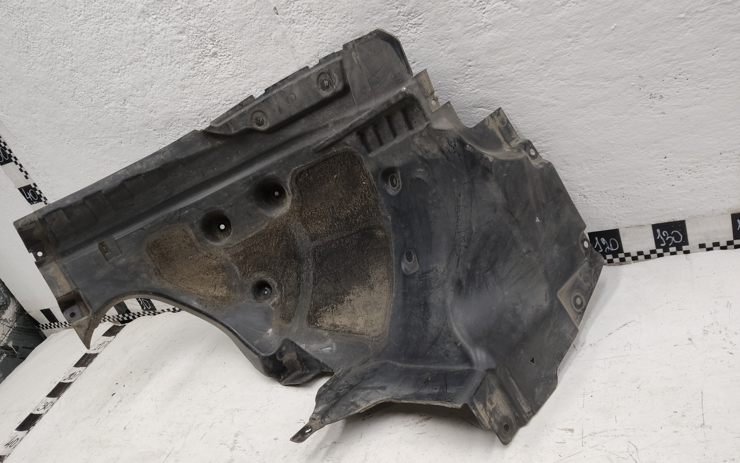 Подкрылок передний левый задняя часть BMW X7 G07