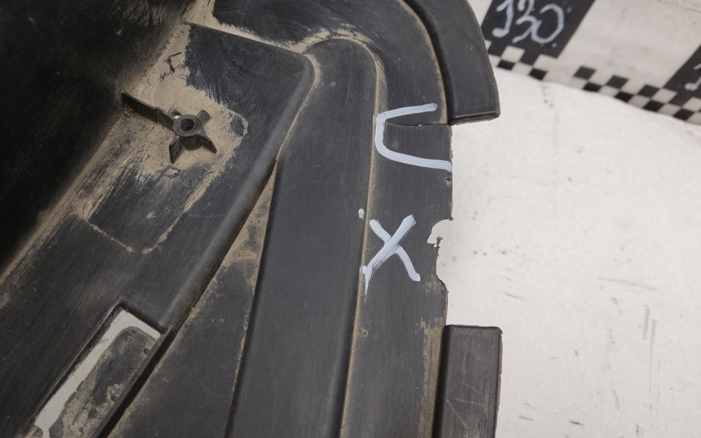 Подкрылок передний левый Exeed LX