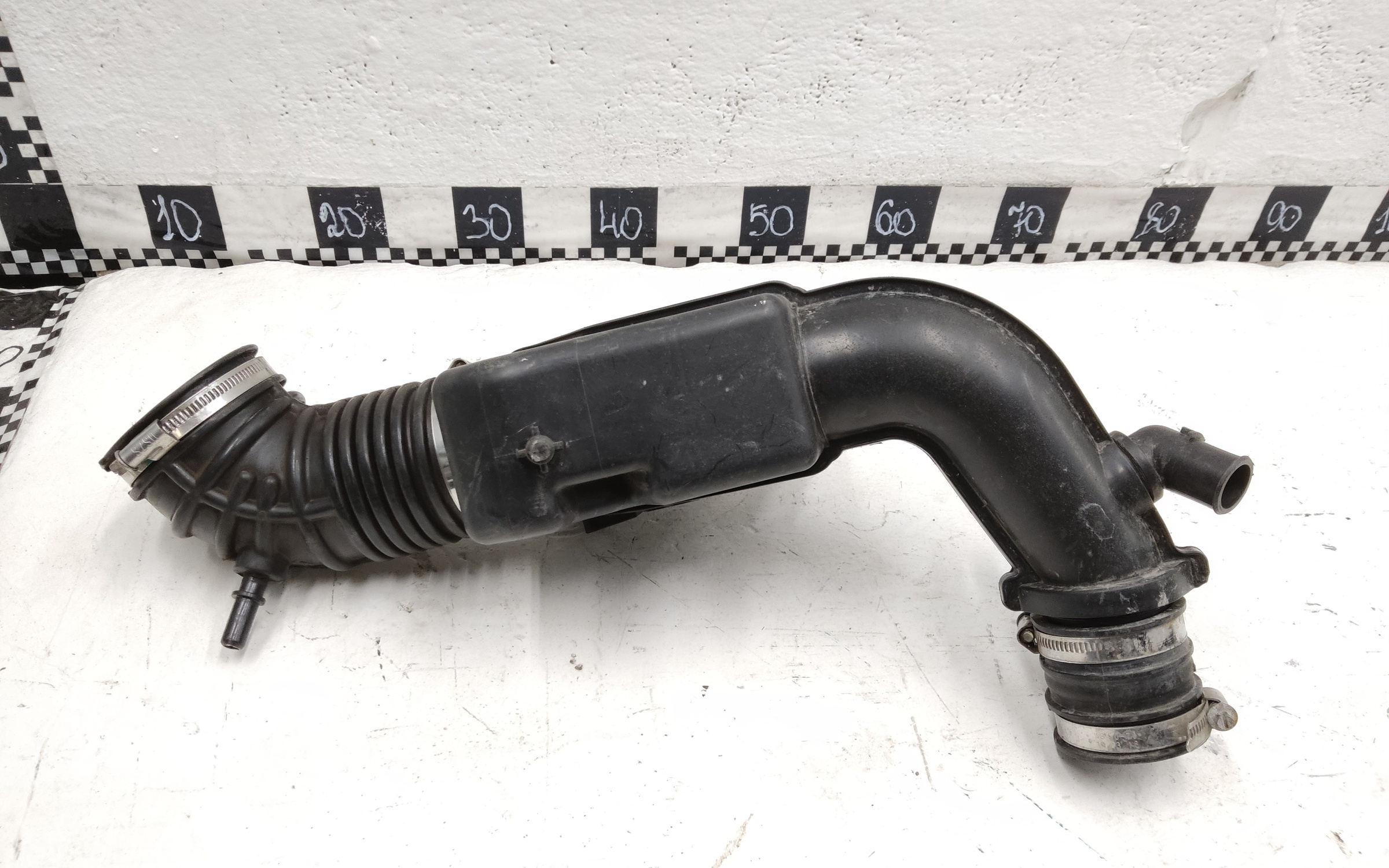 Резонатор воздушного фильтра Jetour Dashing