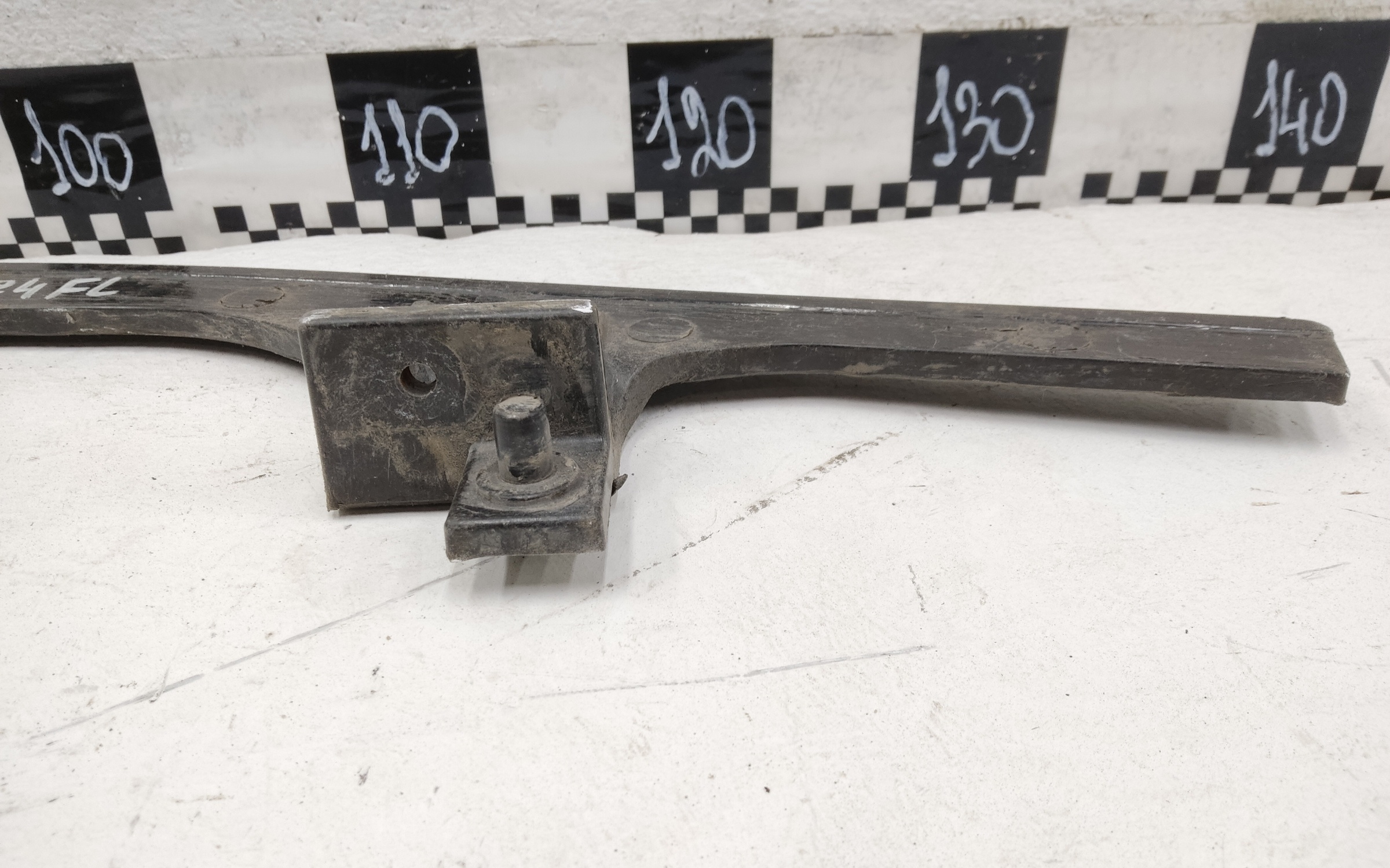 Усилитель переднего бампера нижний "дуга" Hyundai Santa Fe 4 Restail