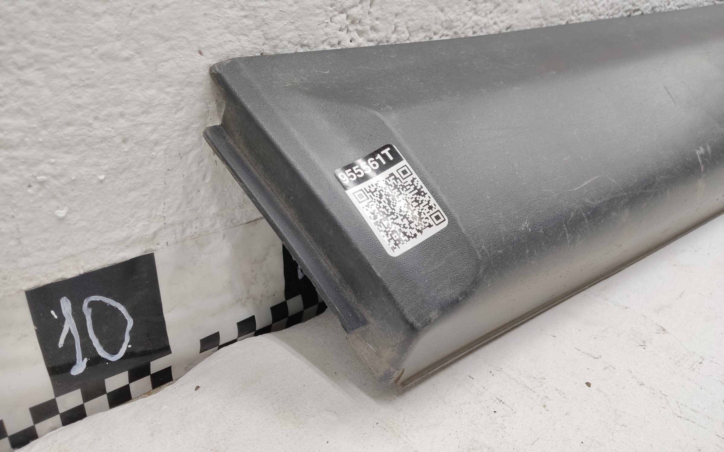 Накладка двери передней левой Nissan Qashqai 2