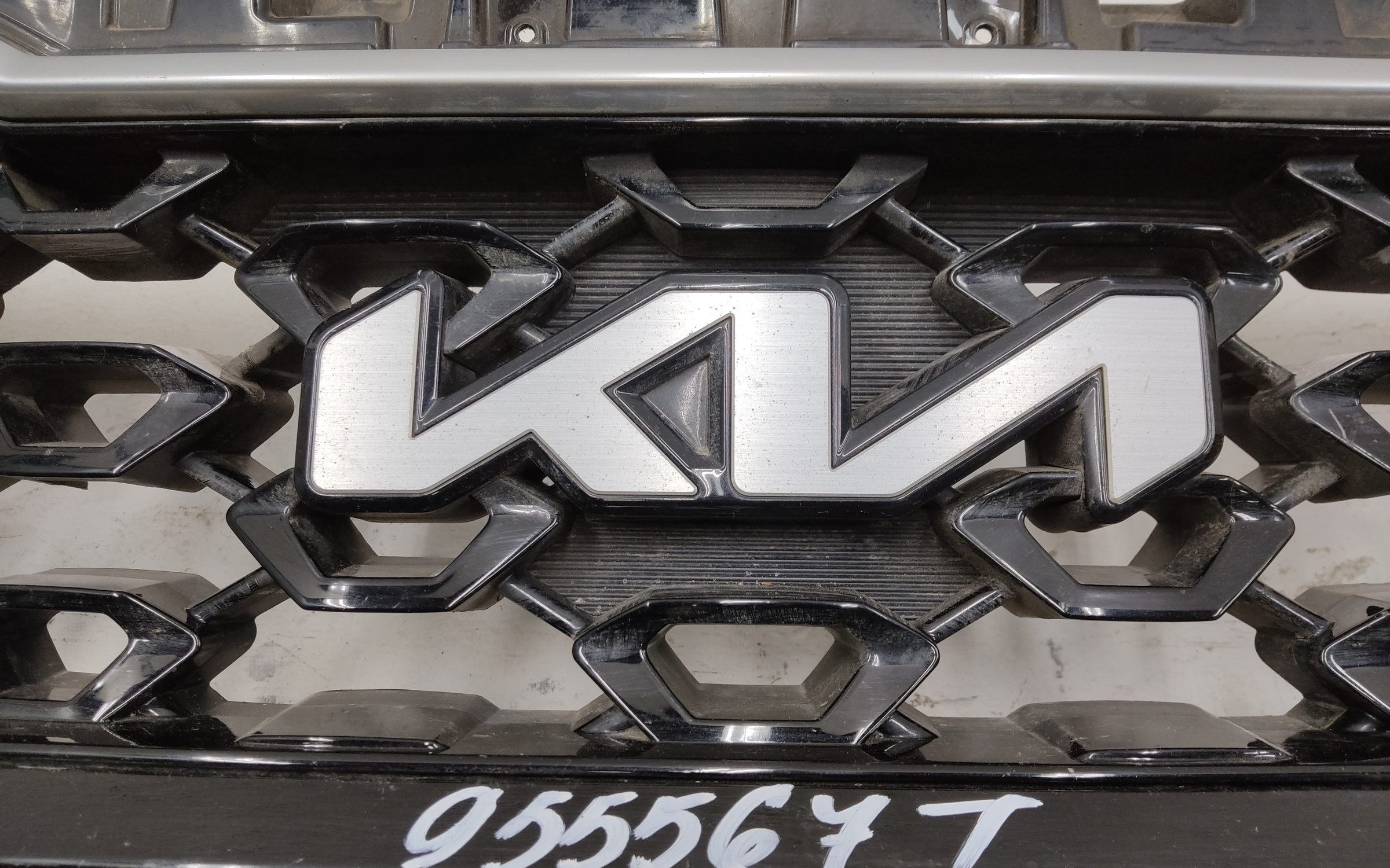 Решётка радиатора Kia Sorento 4