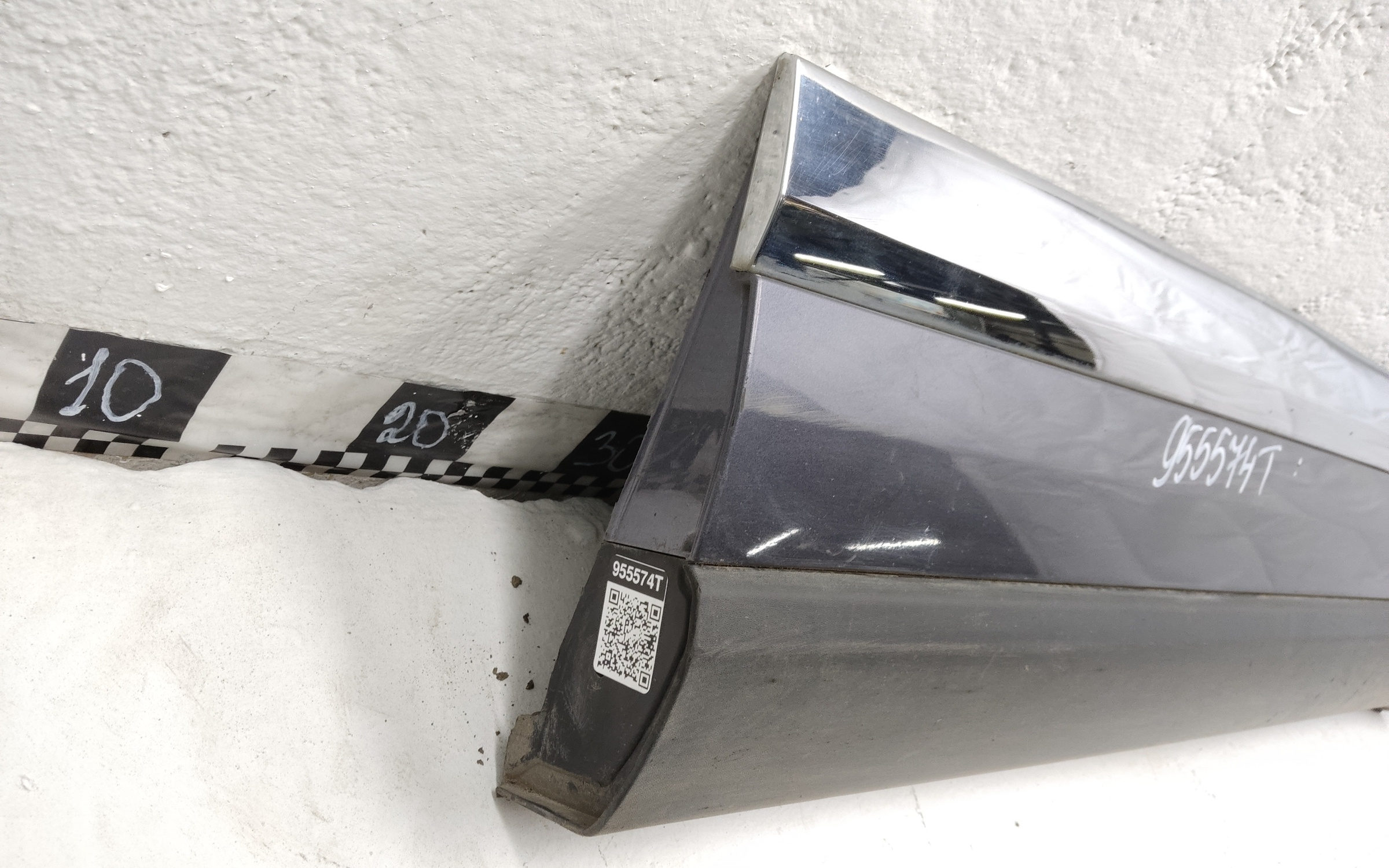 Накладка двери передней правой Chery Tiggo 8 Pro