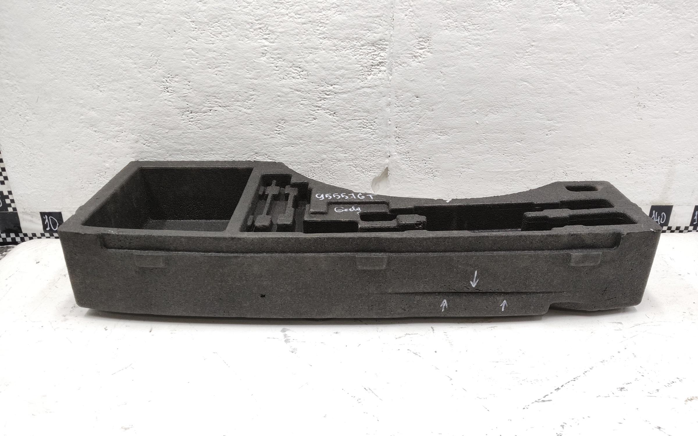 Наполнитель багажника Geely Tugella