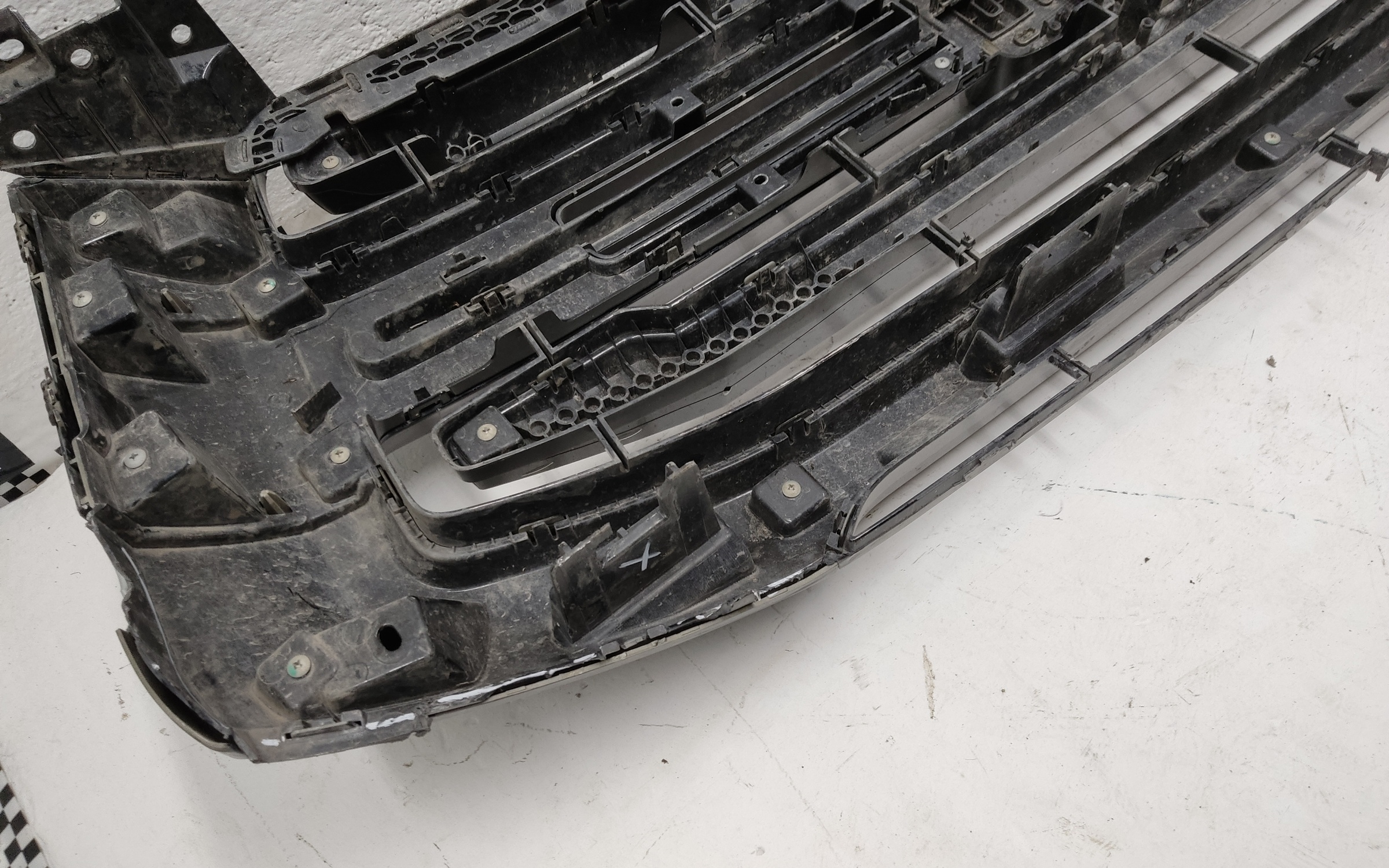 Решетка радиатора Tank 500 Black Trail черная