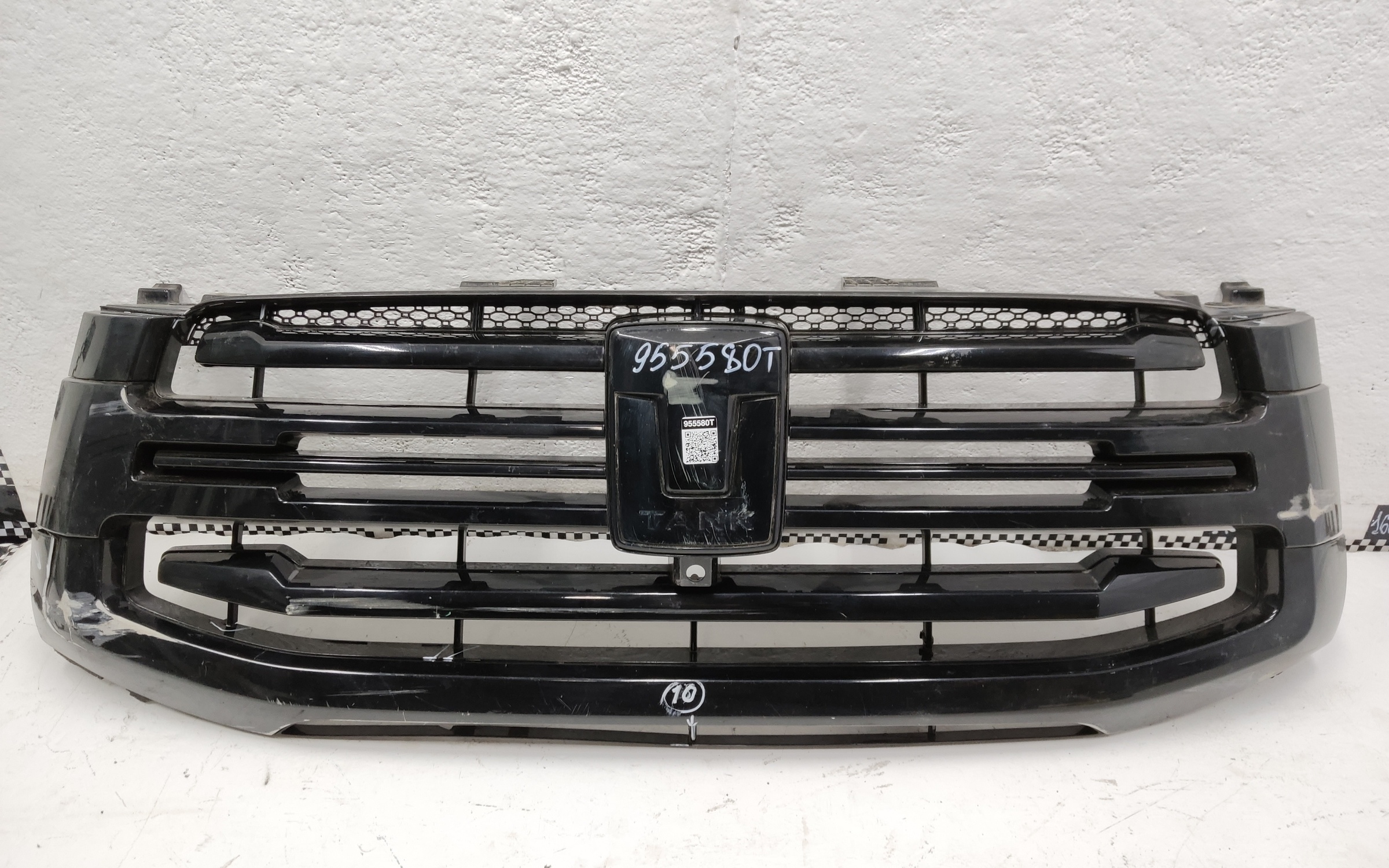 Решетка радиатора Tank 500 Black Trail черная