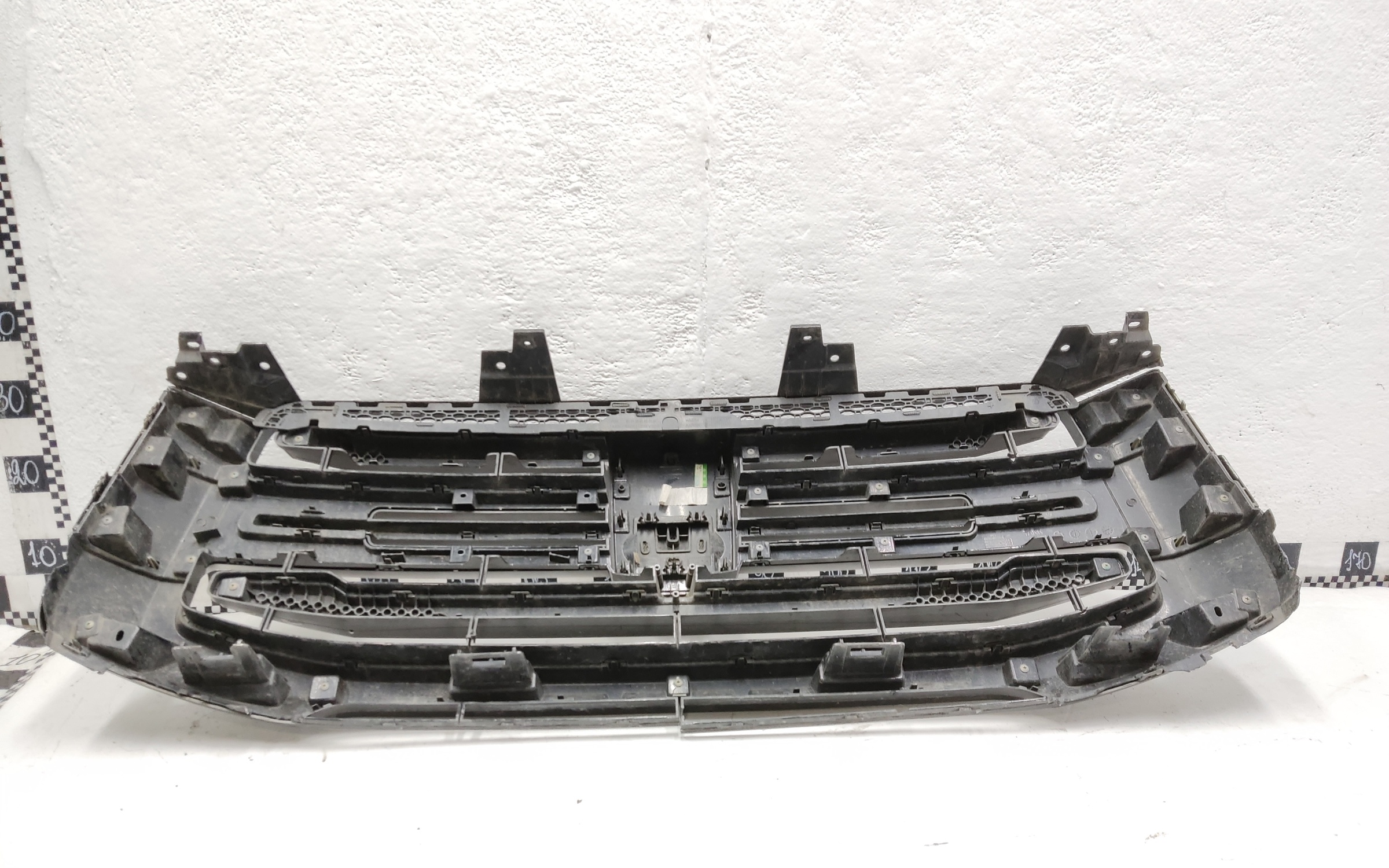 Решетка радиатора Tank 500 Black Trail черная