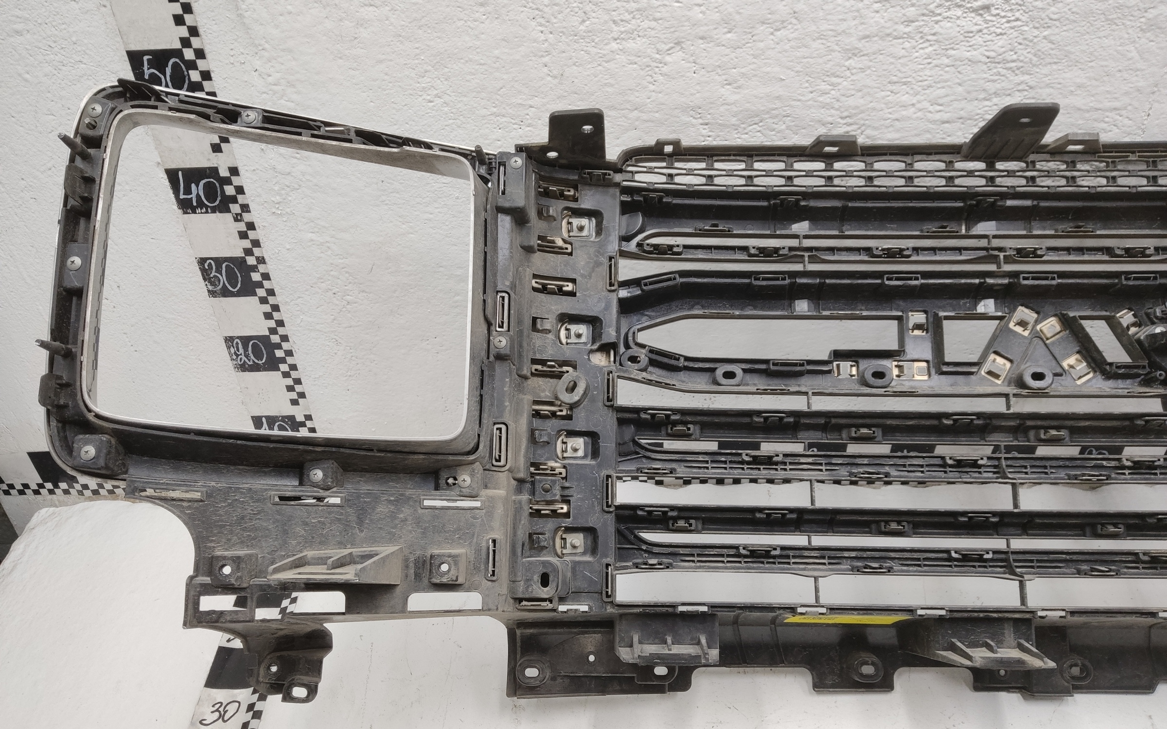 Решетка радиатора Haval H9 2