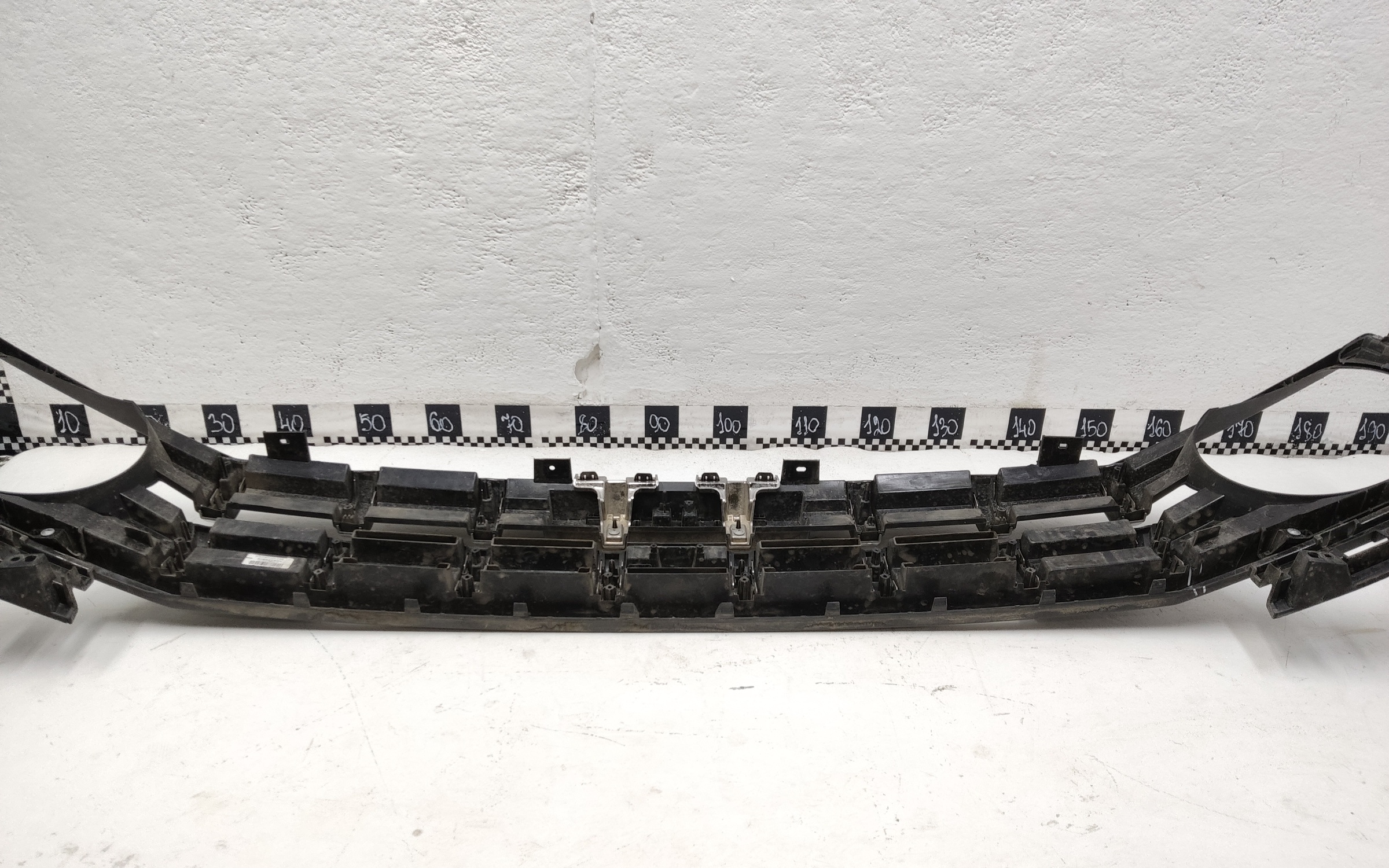 Решетка радиатора Haval H3