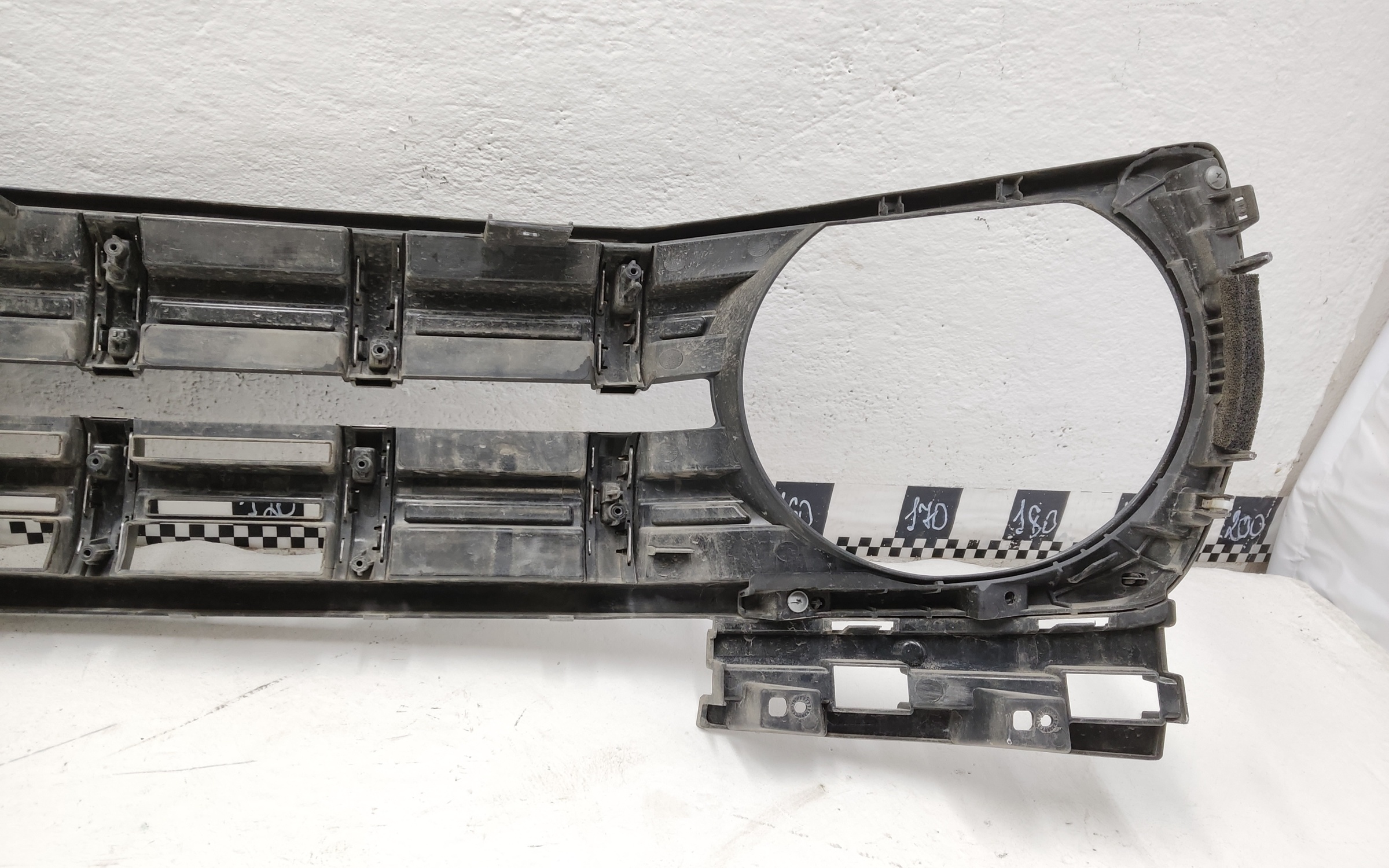 Решетка радиатора Haval H3