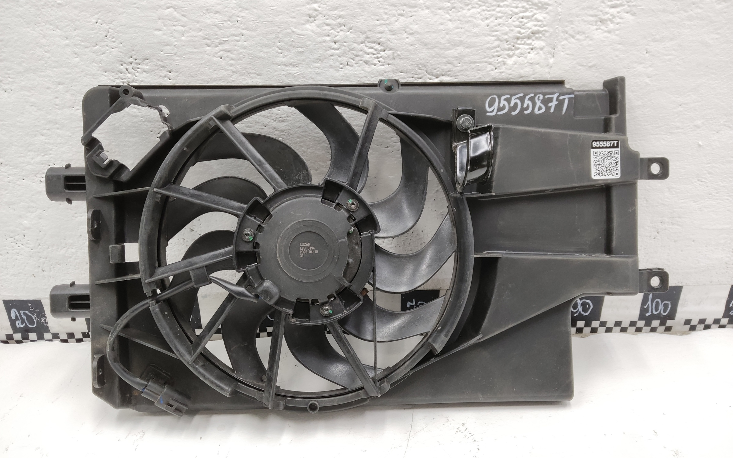 Диффузор вентилятора радиатора Lada Granta "LUZAR"