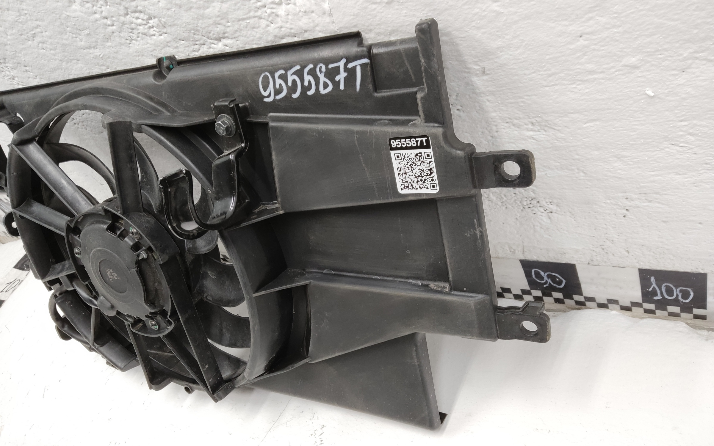 Диффузор вентилятора радиатора Lada Granta "LUZAR"