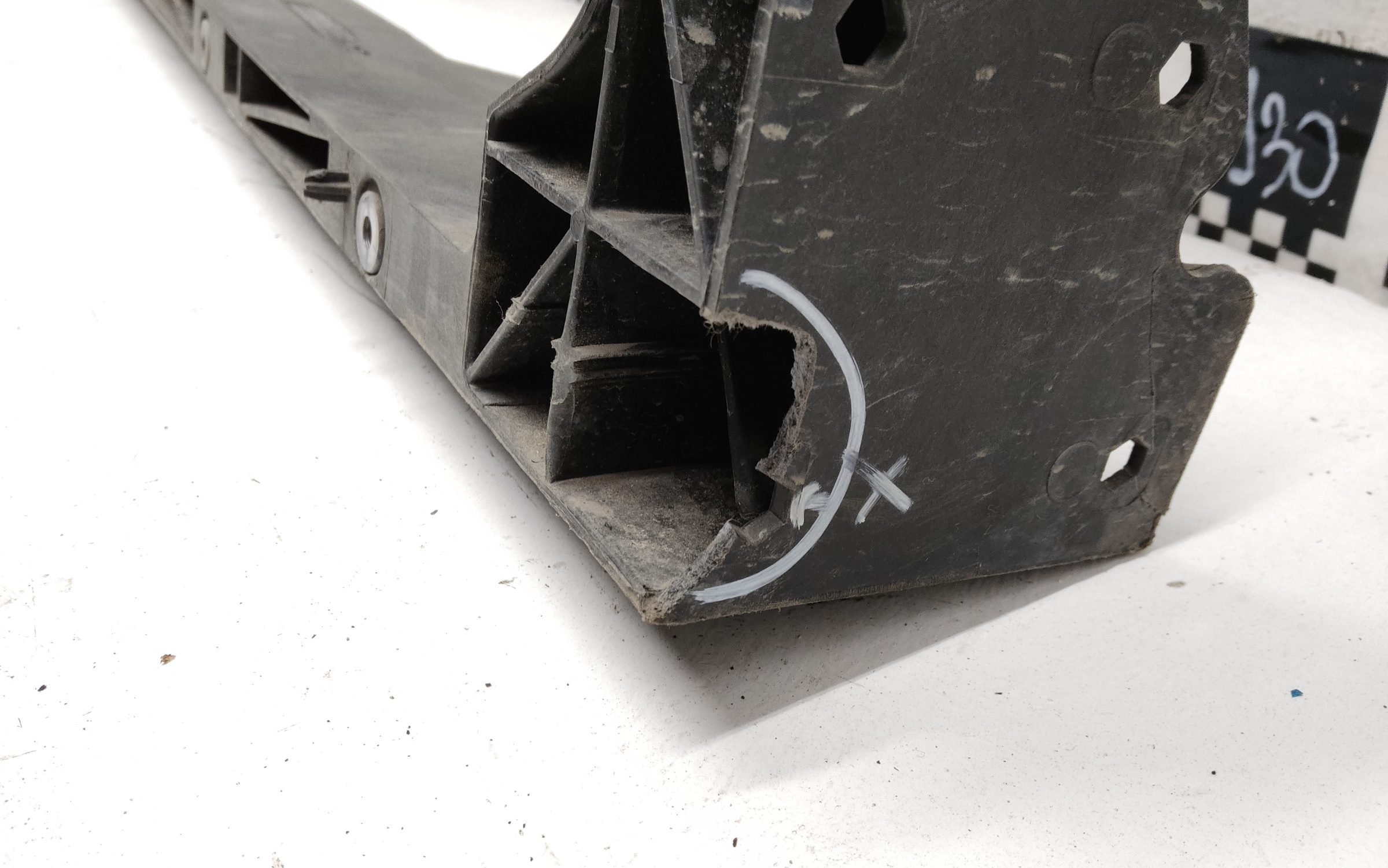 Панель передняя Geely Coolray