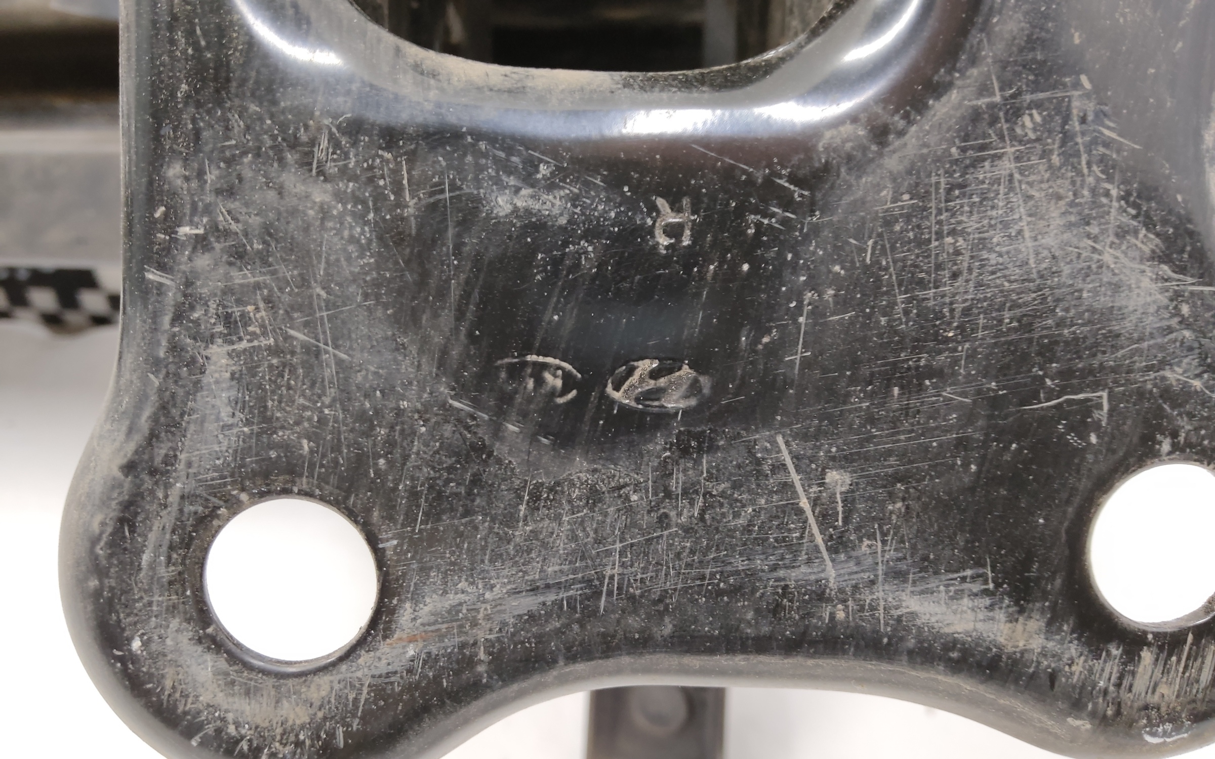 Усилитель переднего бампера металл KIA Sportage 4