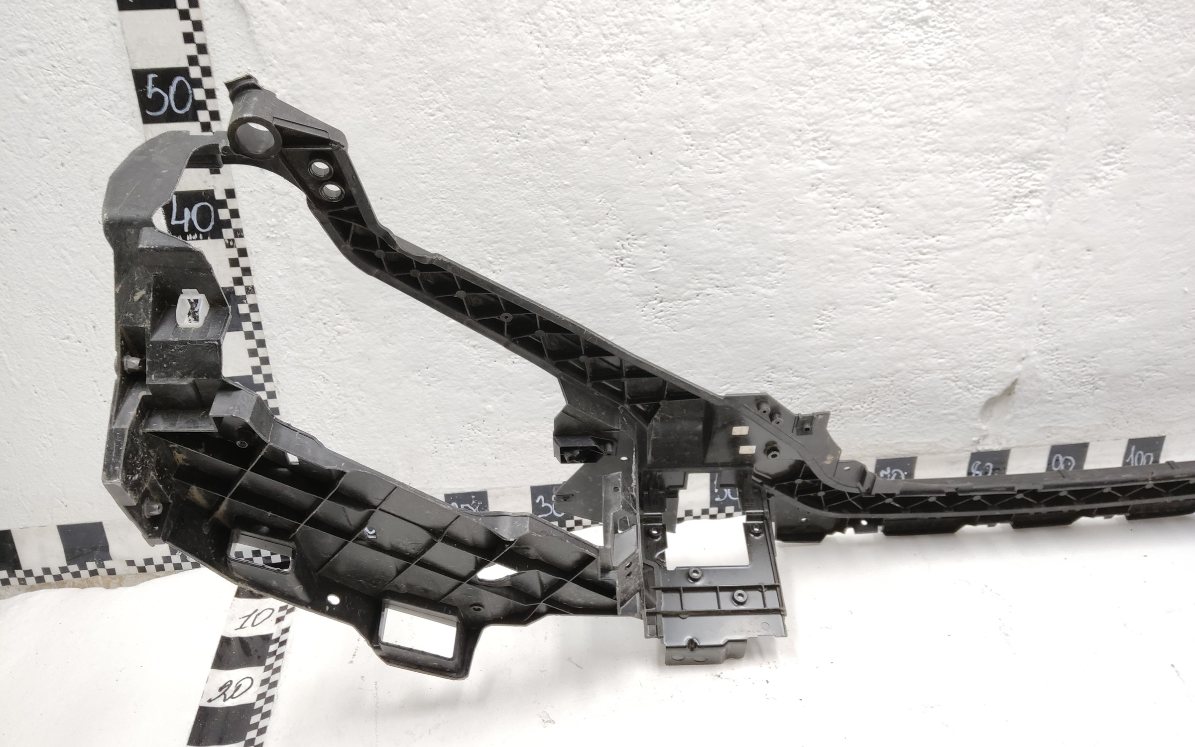 Панель передняя Volvo V40 2