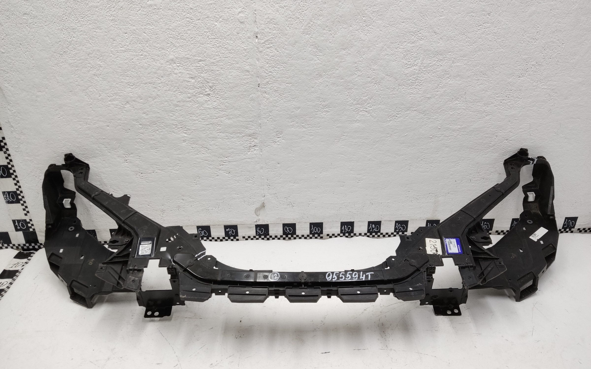 Панель передняя Volvo V40 2