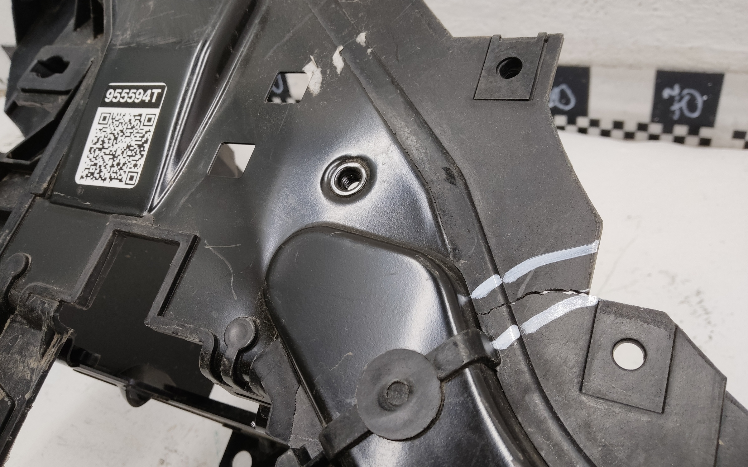 Панель передняя Volvo V40 2