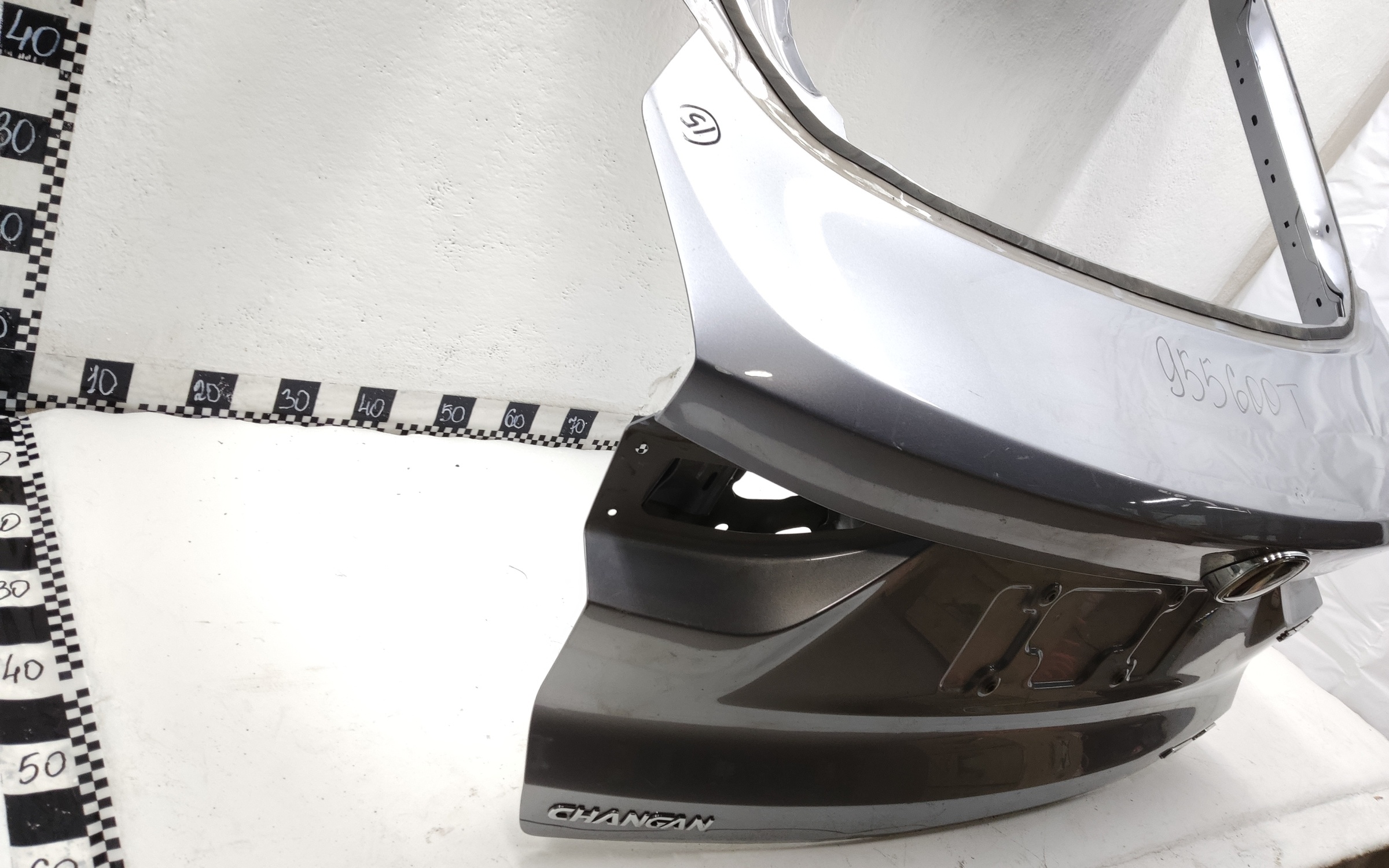 Крышка багажника Changan CS85