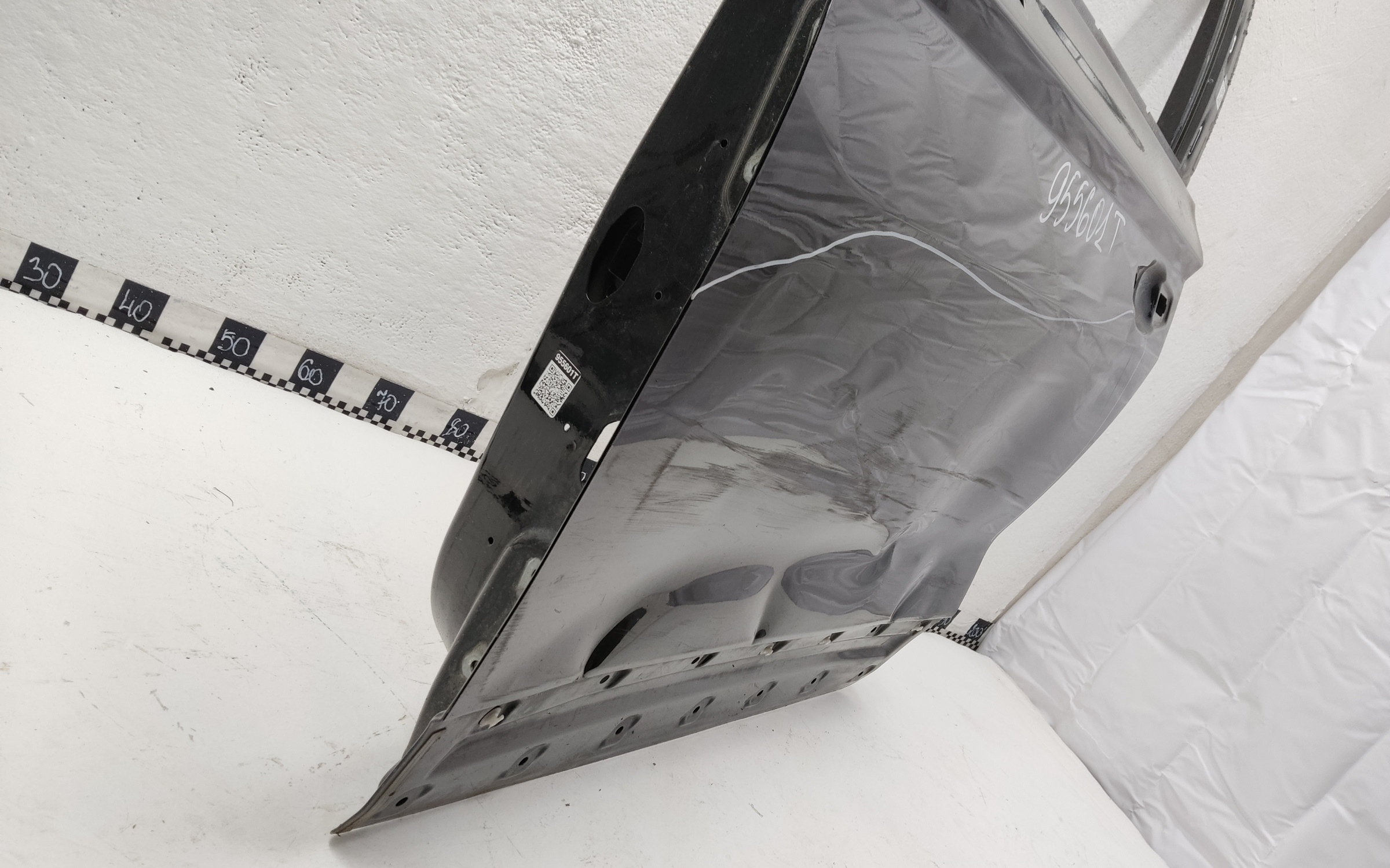 Дверь передняя левая FAW Bestune T77