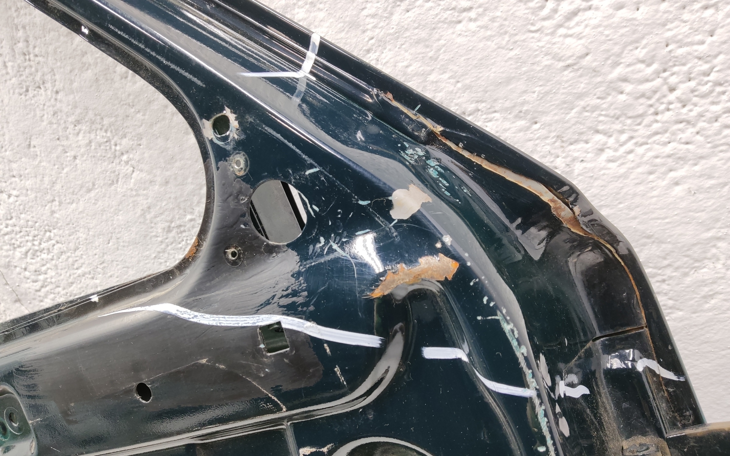 Дверь передняя левая Niva 2121