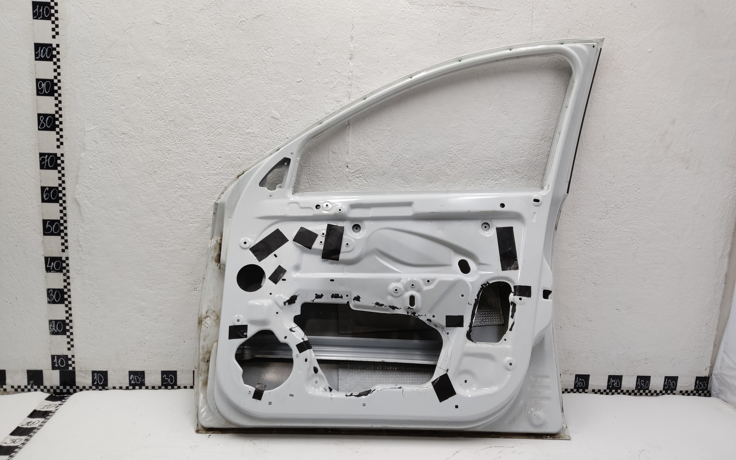 Дверь передняя правая Lada Vesta