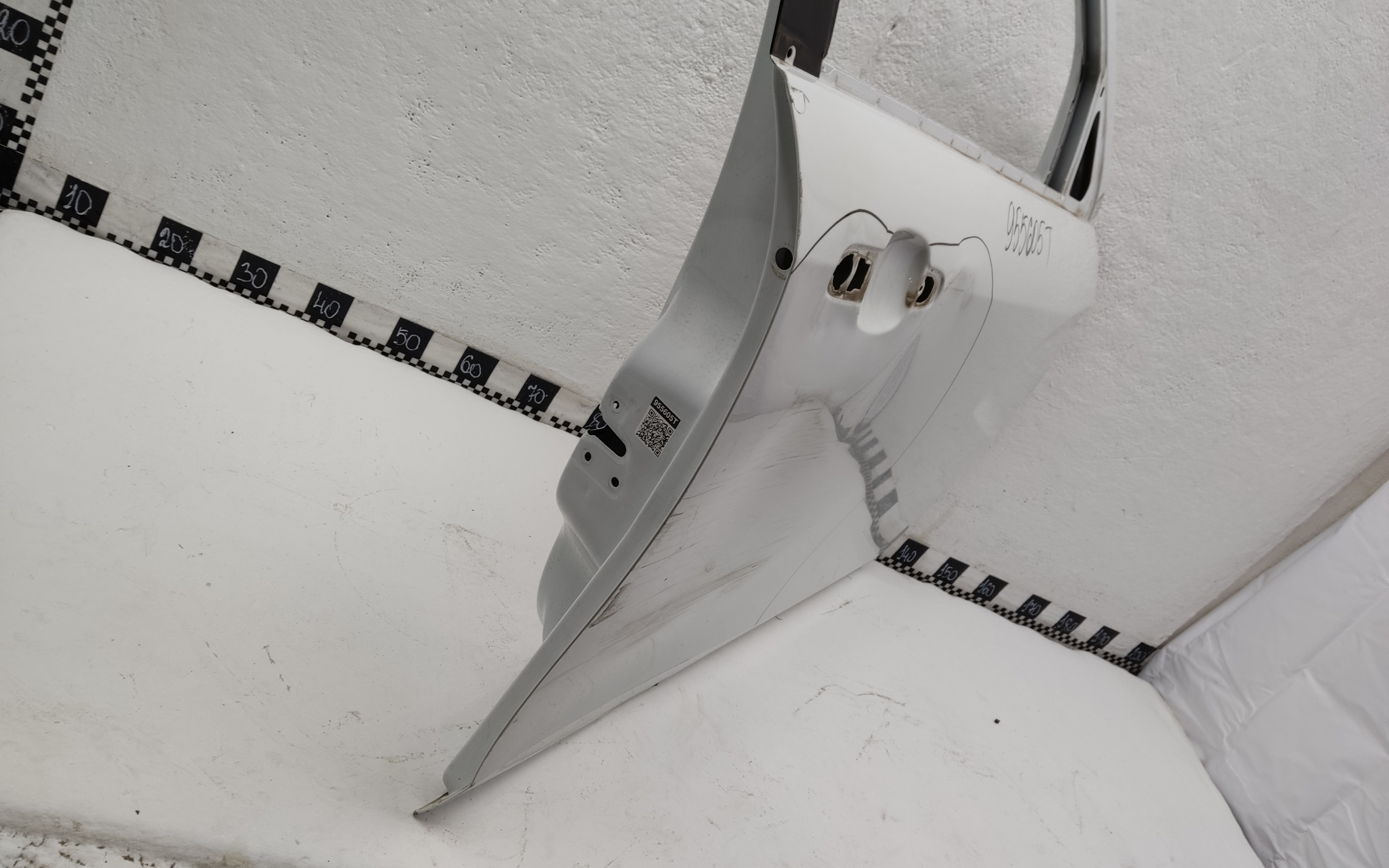 Дверь передняя правая Lada Vesta