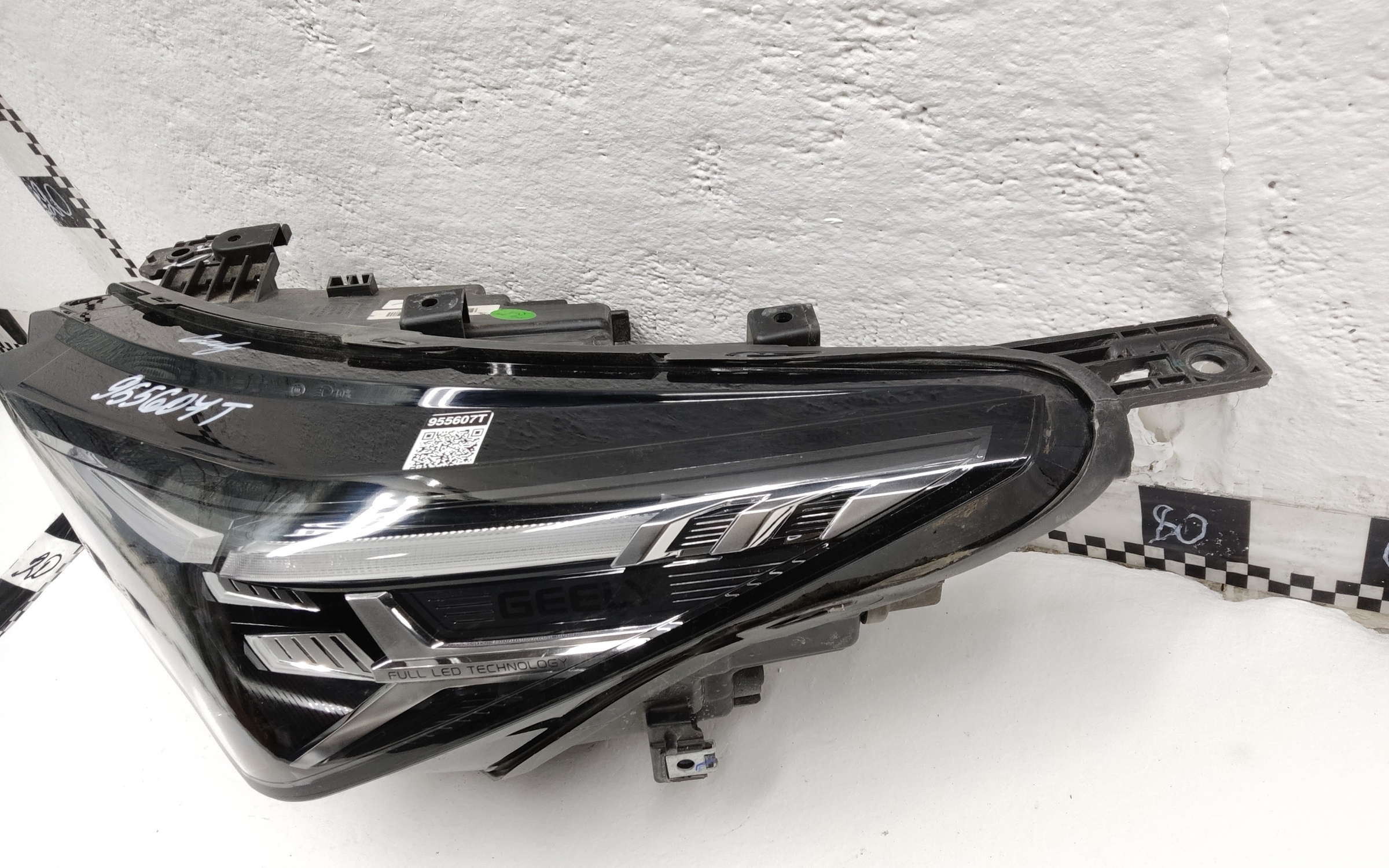 Фара передняя левая Geely Coolray Restail LED