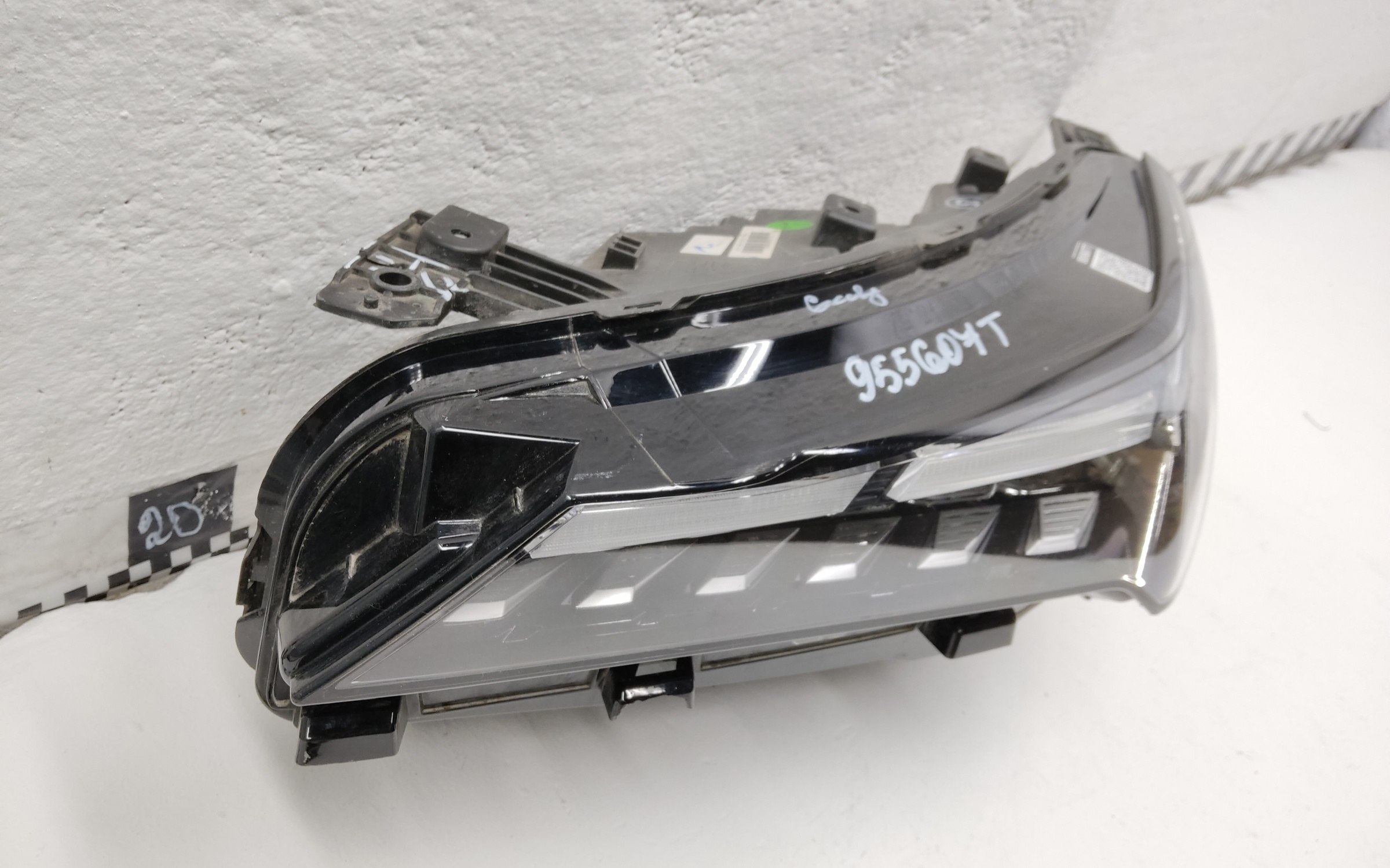 Фара передняя левая Geely Coolray Restail LED