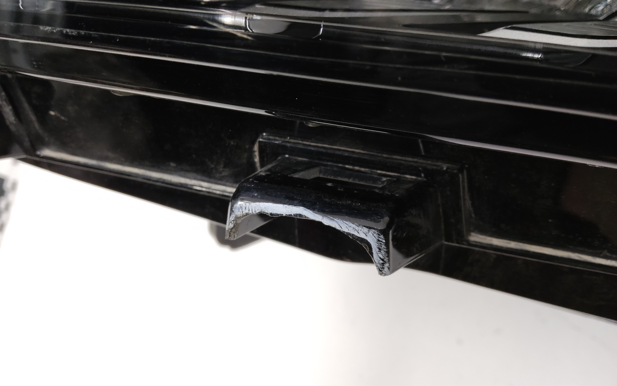 Фара передняя левая Geely Coolray Restail LED