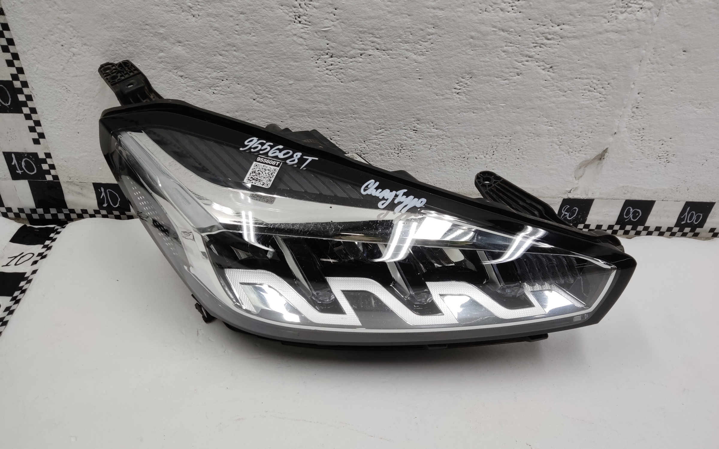 Фара передняя правая Chery Tiggo 7 Pro LED