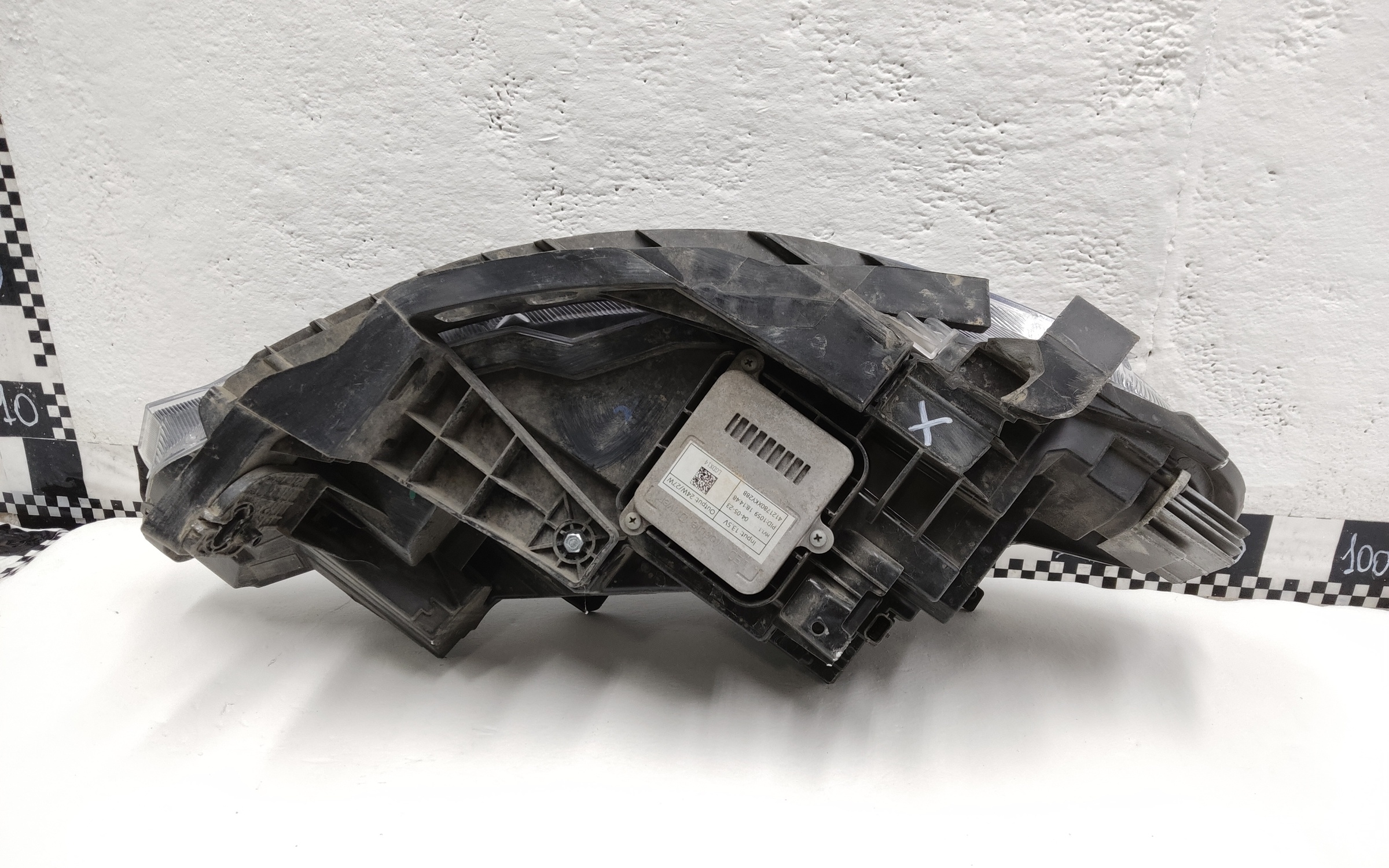 Фара передняя левая Haval F7 LED