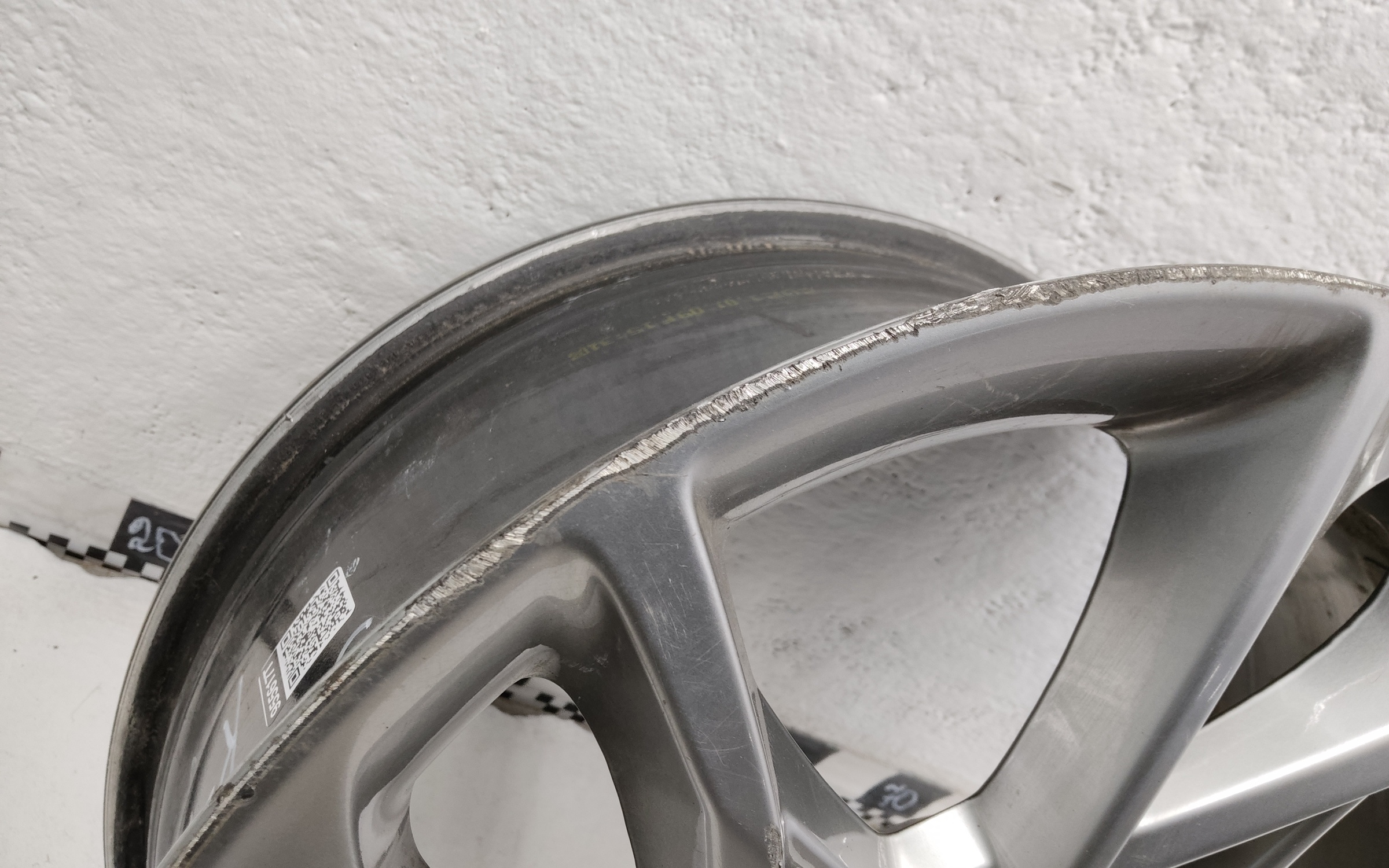 Диск колеса литой Genesis G70 Restail R18