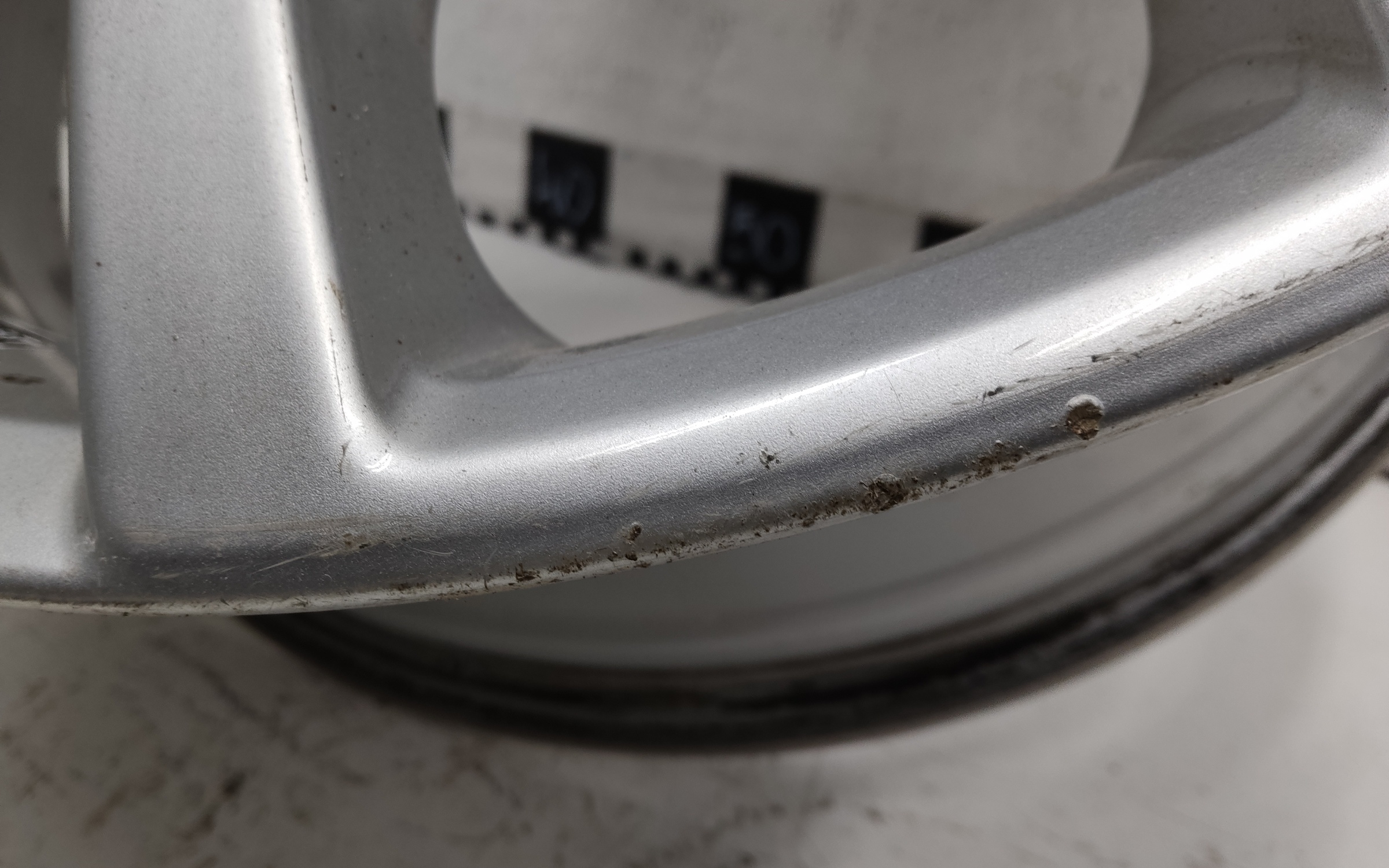 Диск колеса литой Volvo V40 Cross Country R17