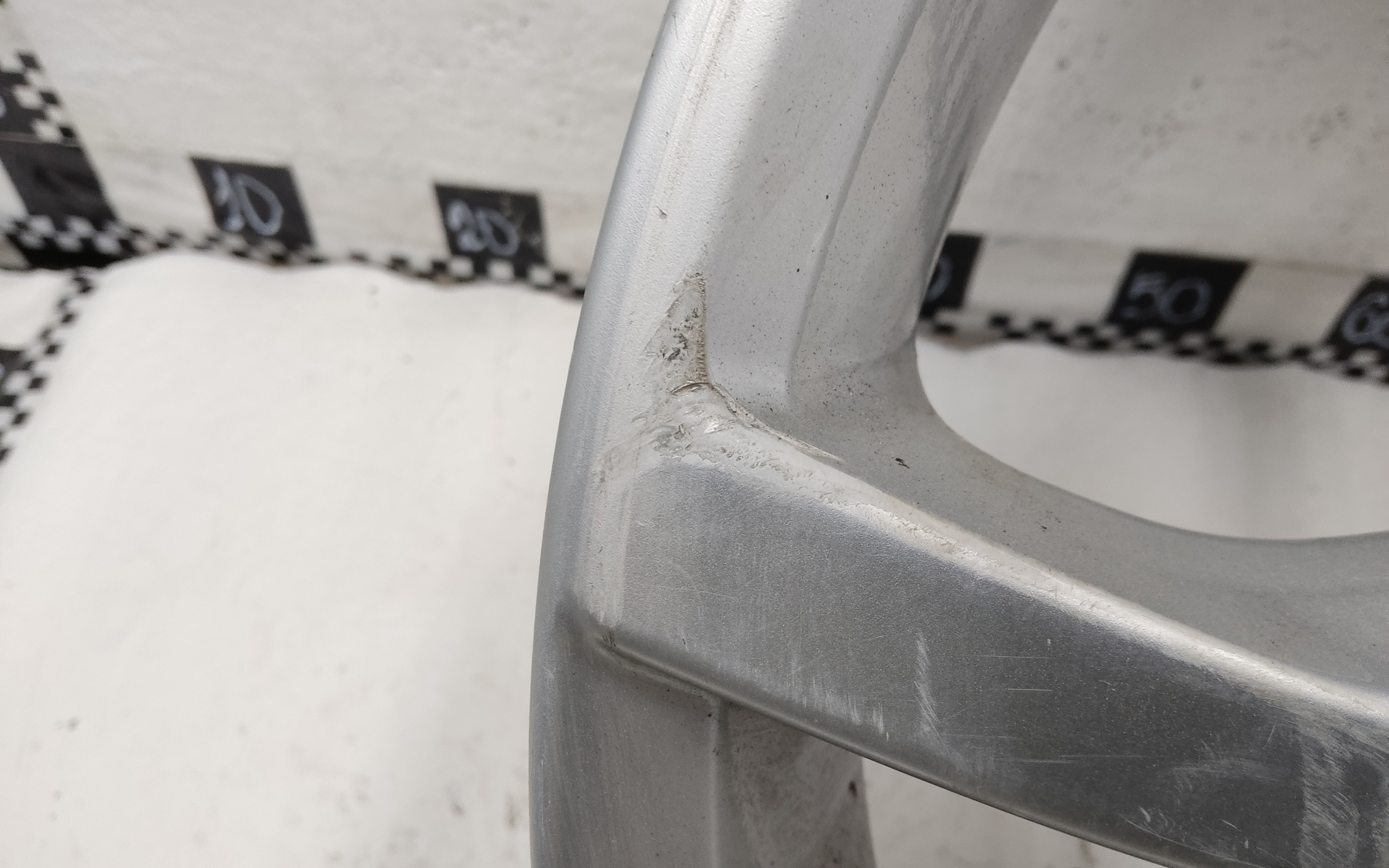 Диск колеса литой Volvo V40 Cross Country R17