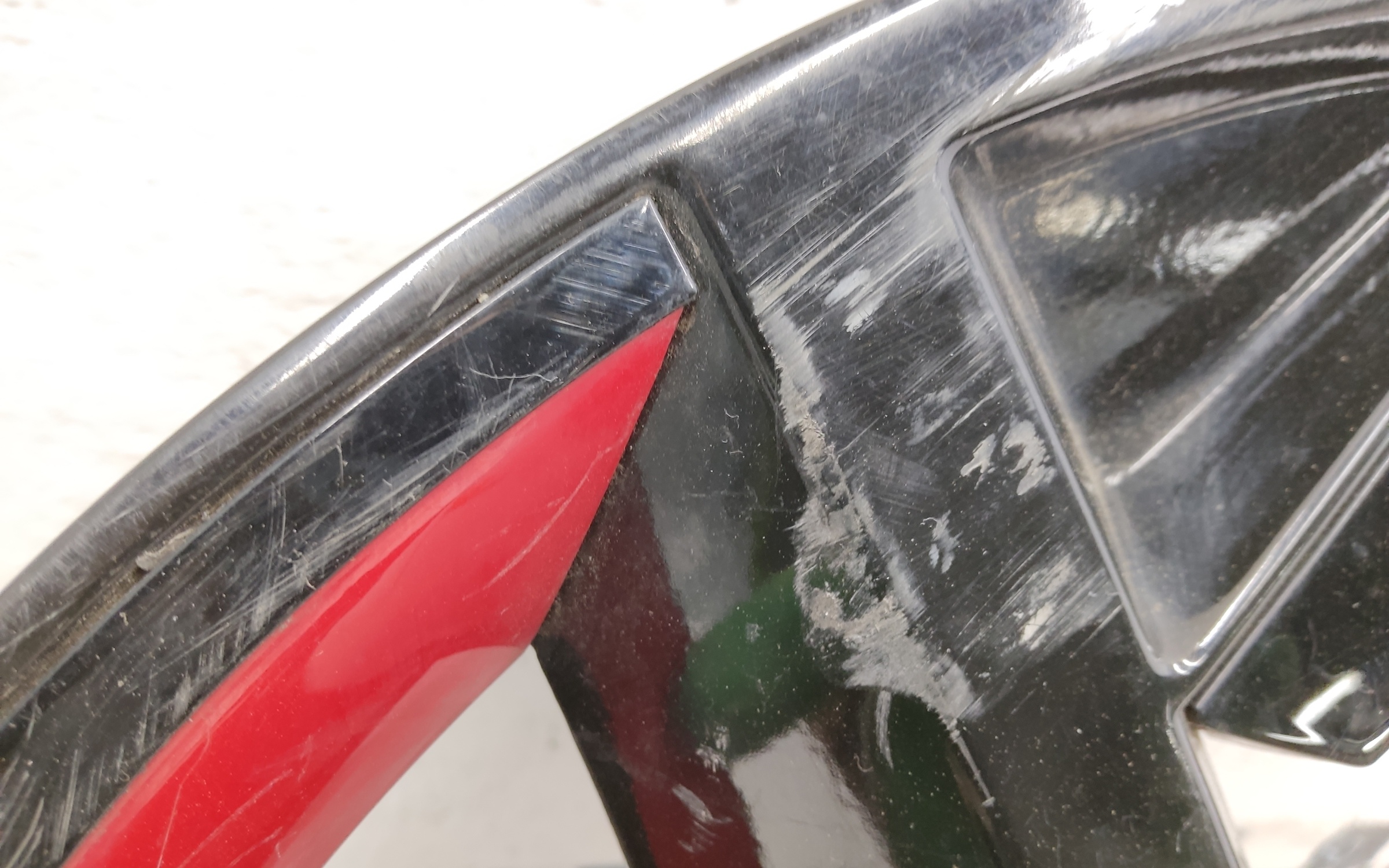 Диск колеса литой Omoda C5 R18 красный