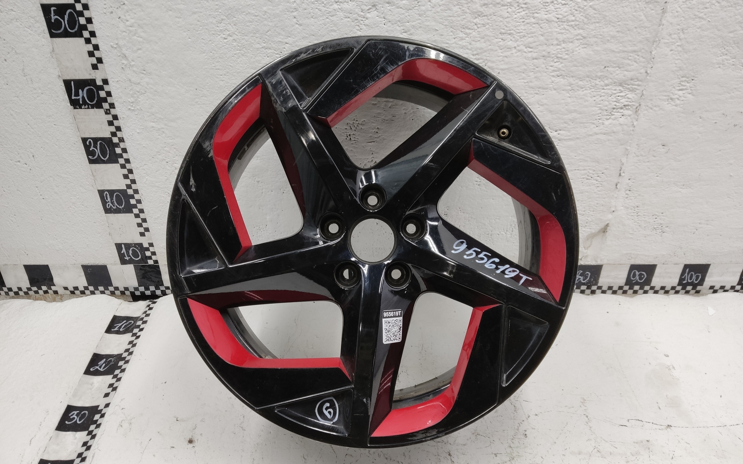 Диск колеса литой Omoda C5 R18 красный