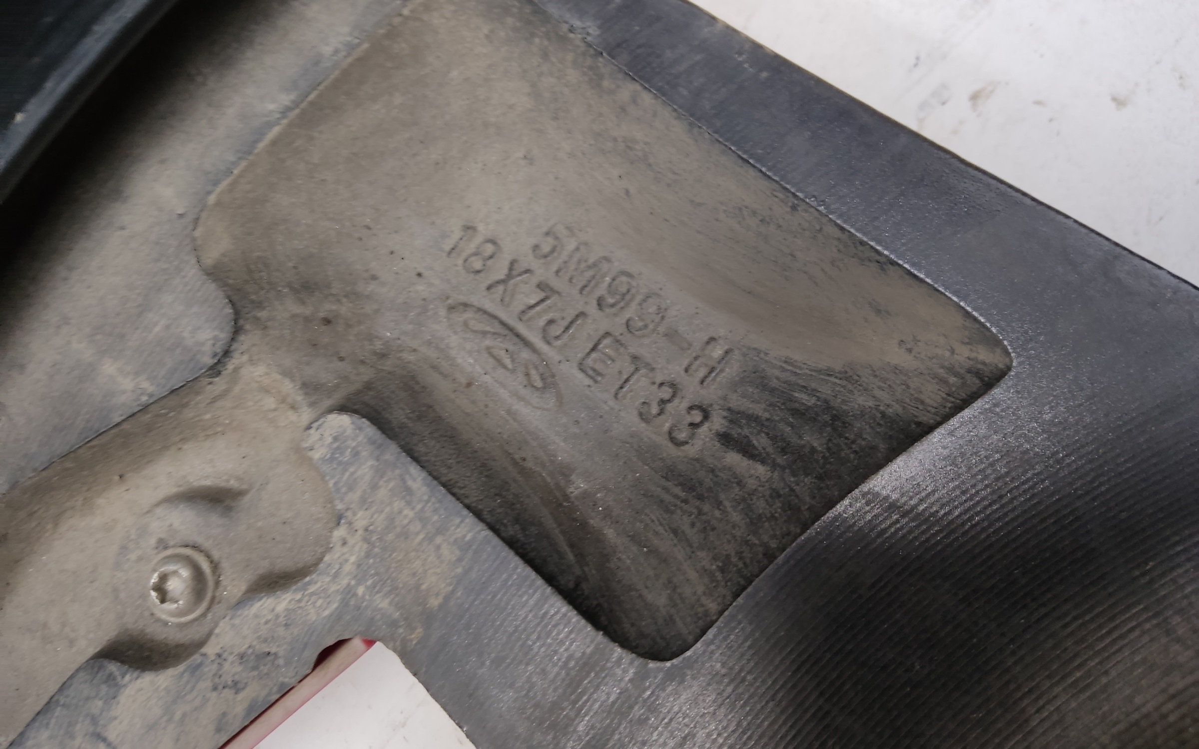 Диск колеса литой Omoda C5 R18 красный